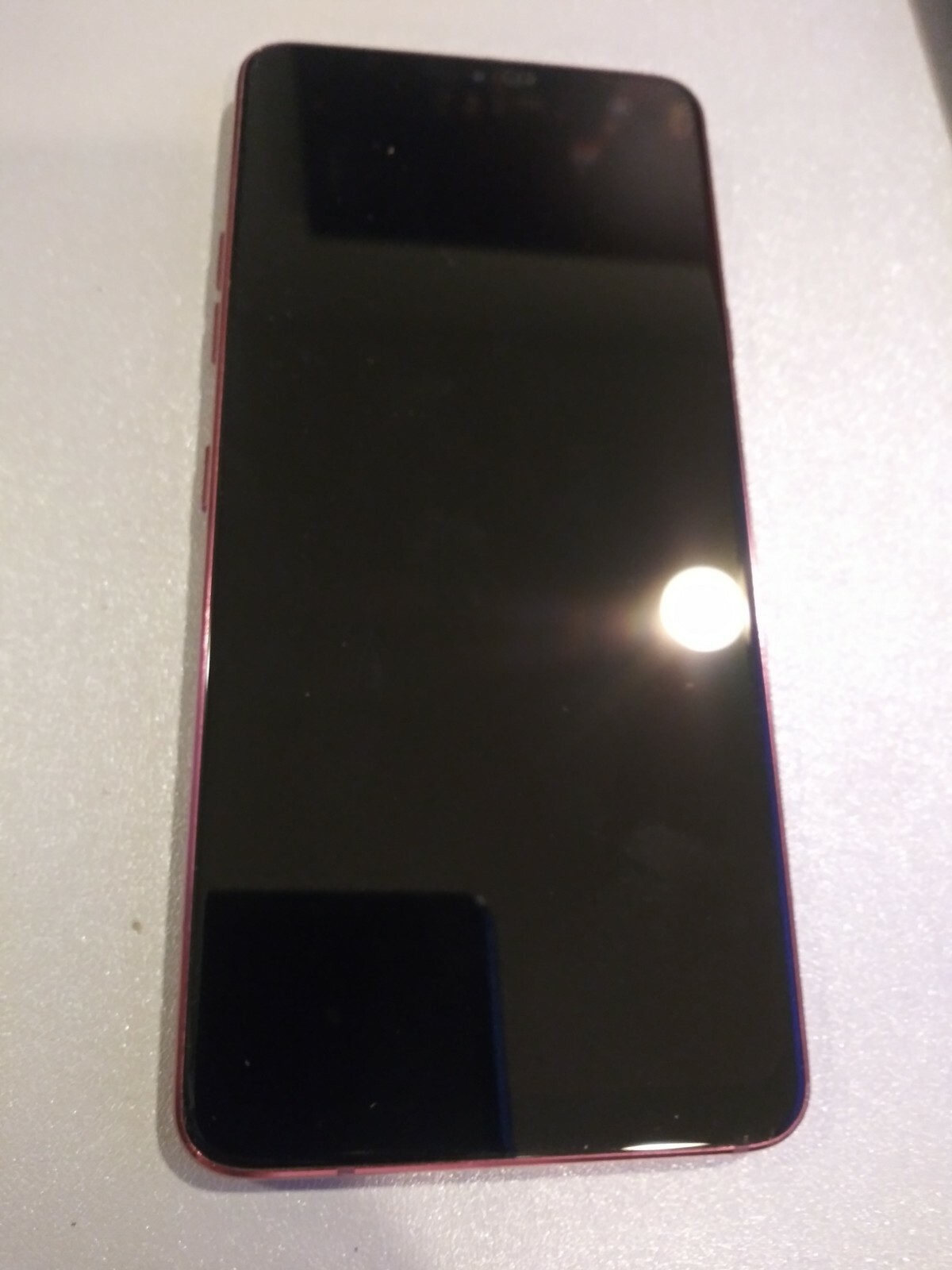 LG G7 ThinQ 64GB Red Unlocked- Working – Has shaded rectangle in screen