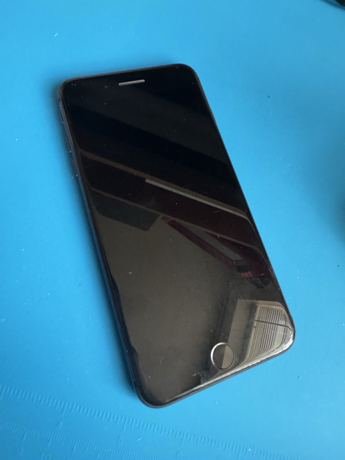 Apple iPhone 8 Plus Black 256GB Factory Unlocked Smartphone 84% Battery Life