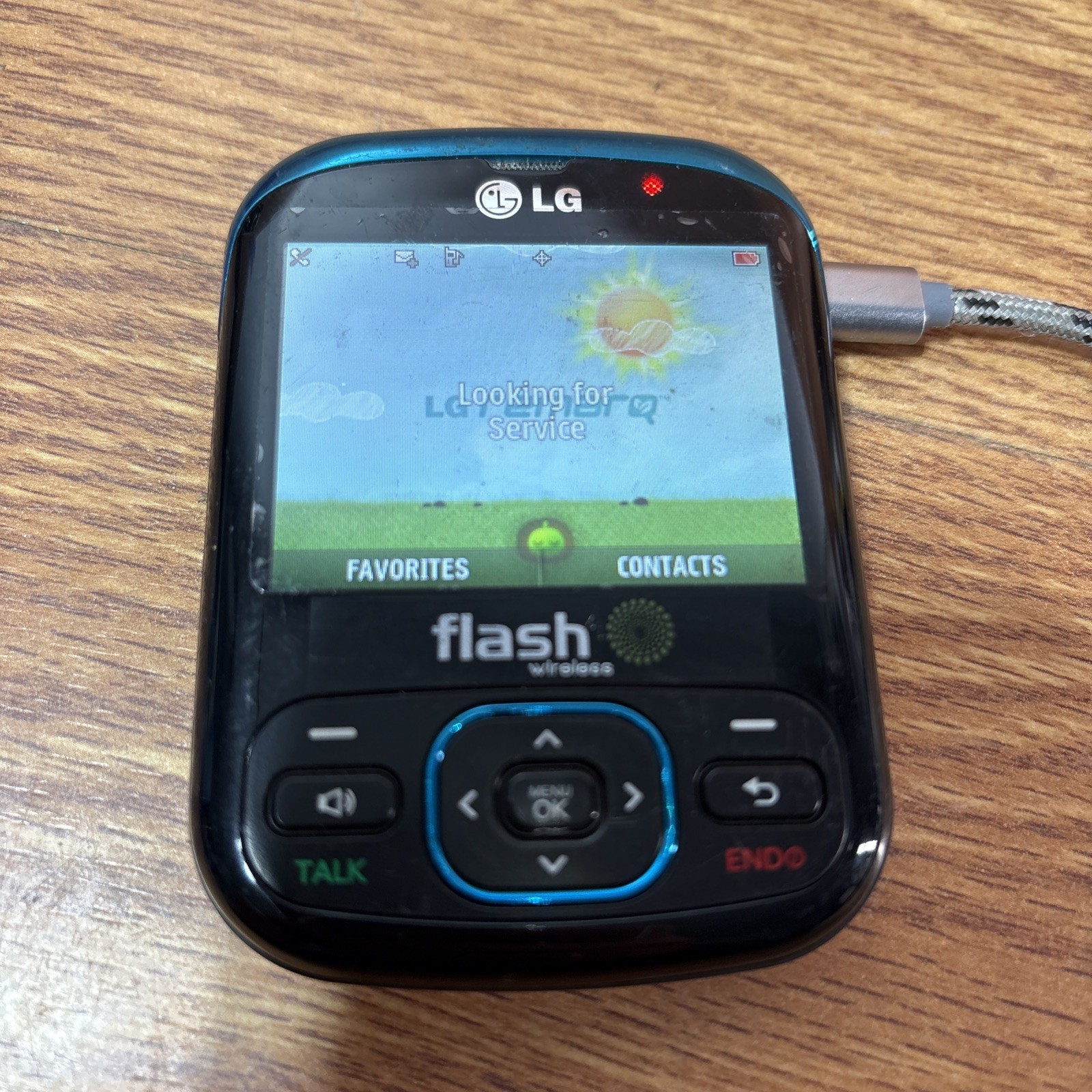 LG Remarq LN240 2.4″ LCD Bluetooth (Sprint) Cellular Slider Cell Phone