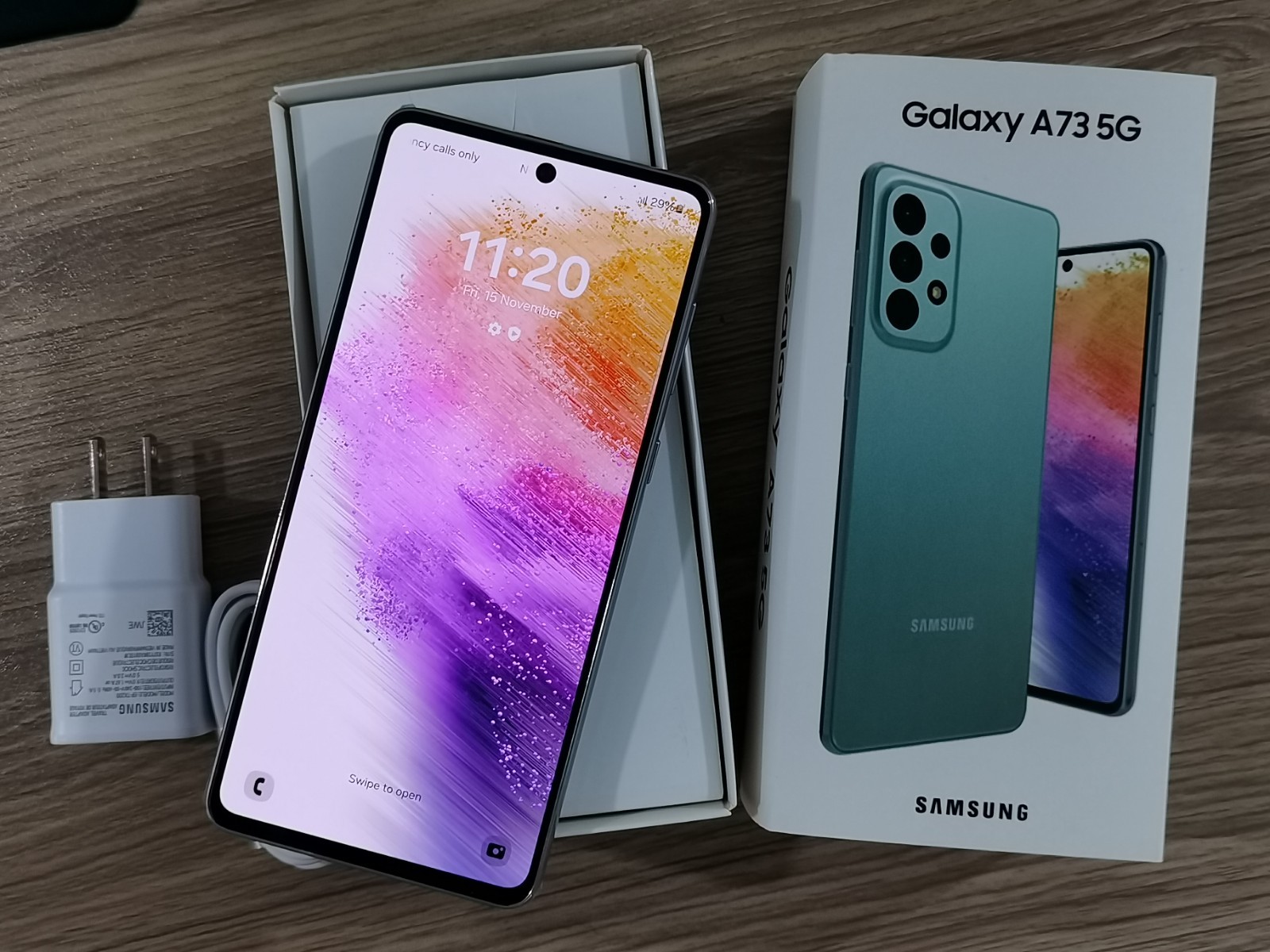 Samsung Galaxy A73 5G – 128 GB /256GB – Dual-SIM (Unlocked) 108MP 5000mAh