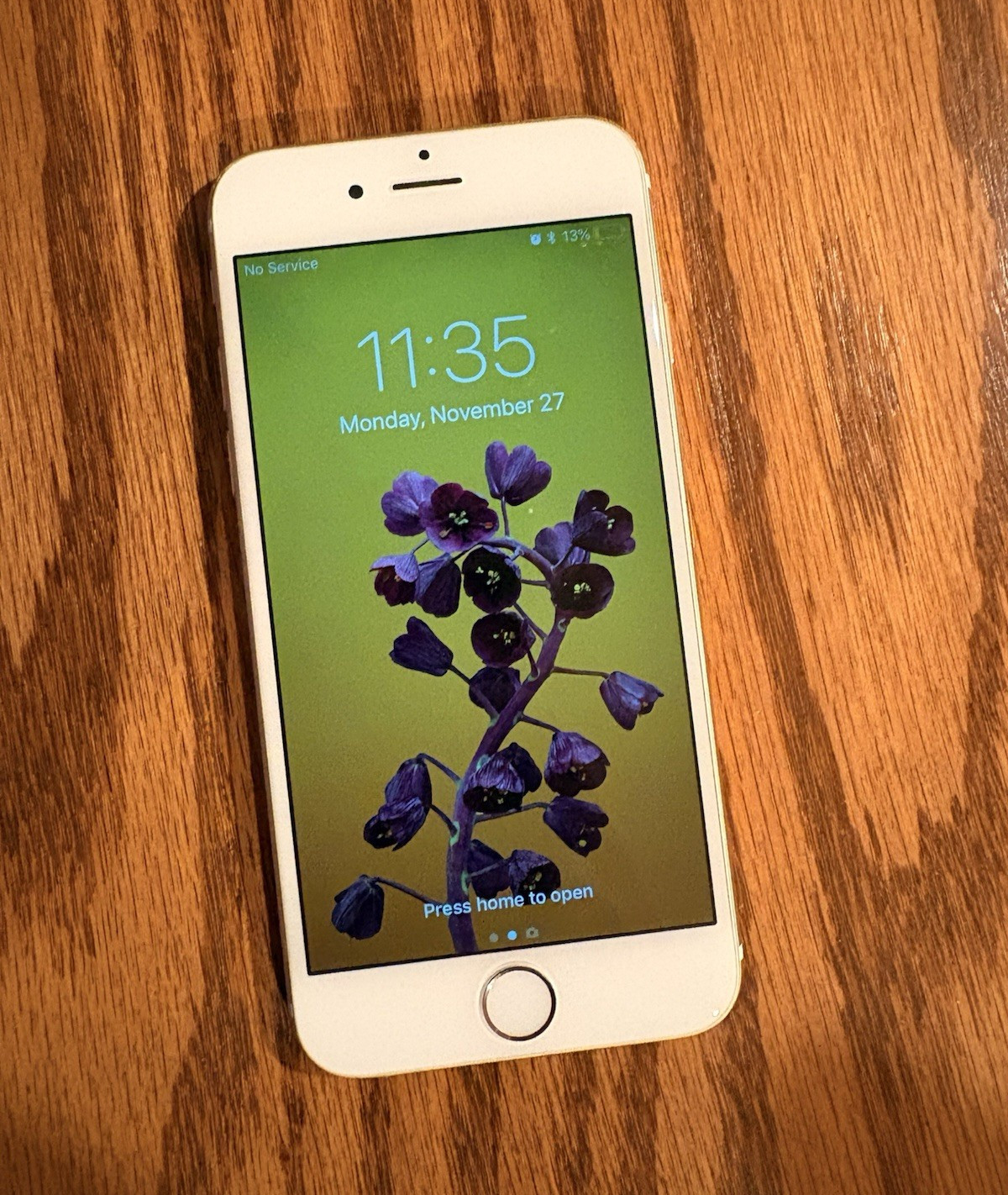 Apple iPhone 6 16GB Gold T-Mobile iOS Smartphone 8MP Camera Bar Style