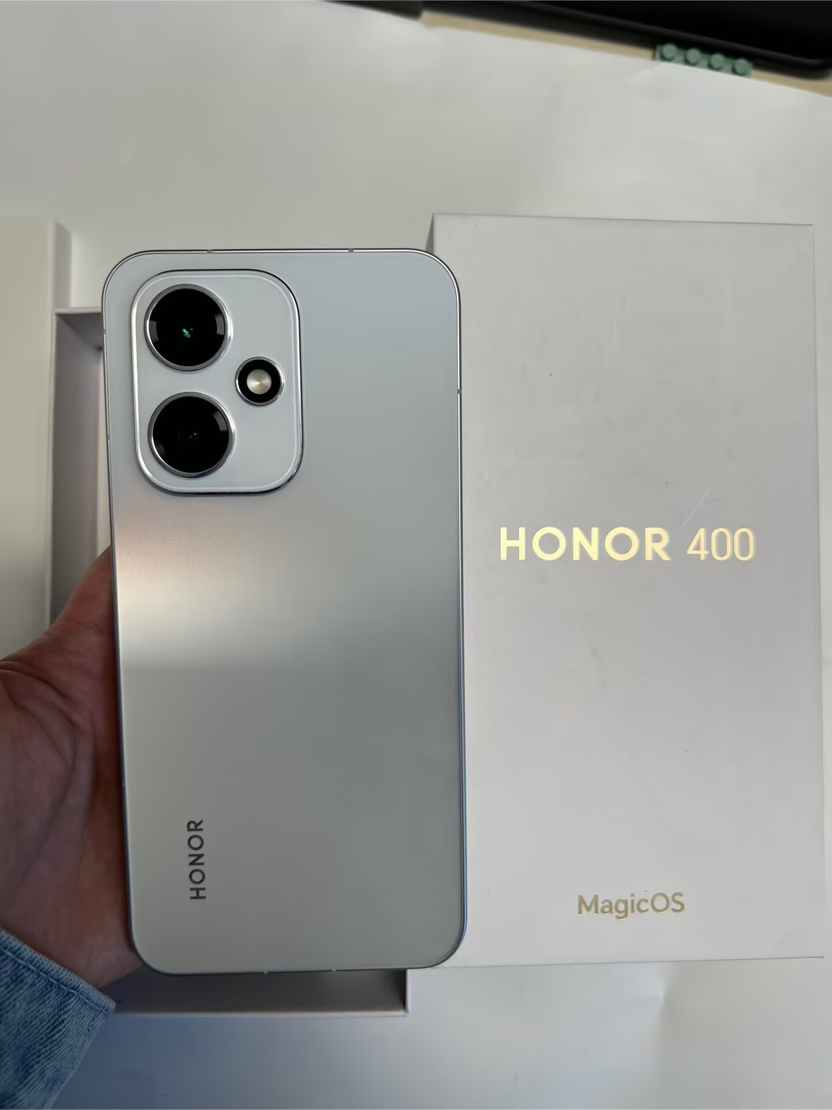 Honor 400 5G 6.55″ 200MP Qualcomm Snapdragon Android Google unlocked 5300mAh