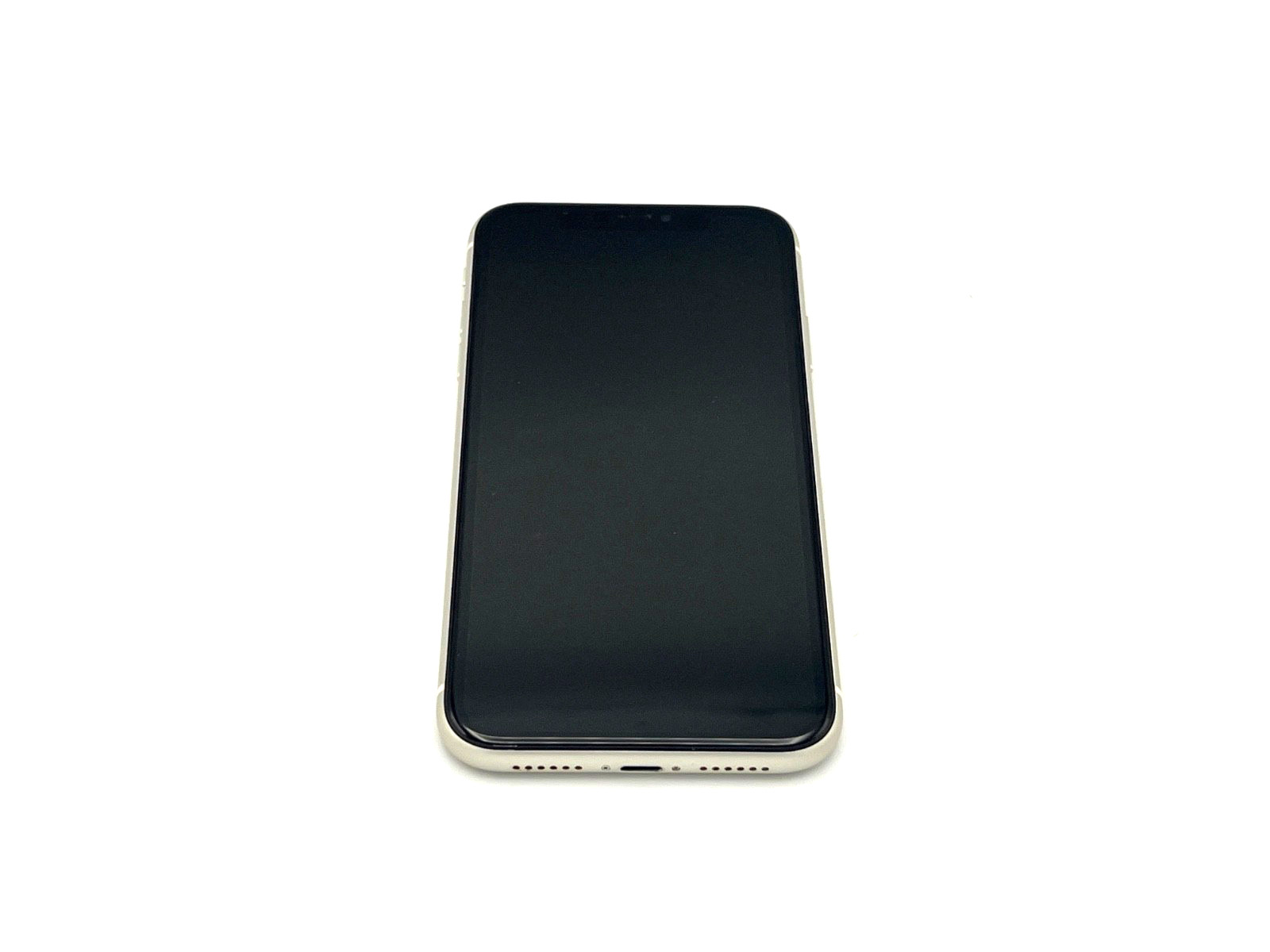 Apple iPhone 11 | 64GB | White | Unlocked | Grade C | READ