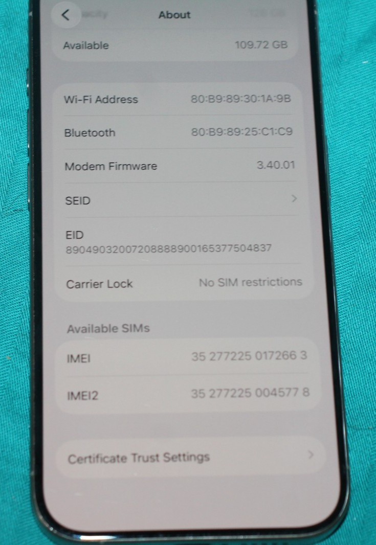 Apple iPhone 15 Pro 128GB Unlocked Very Good Condition – Silver – 88% BATTERY