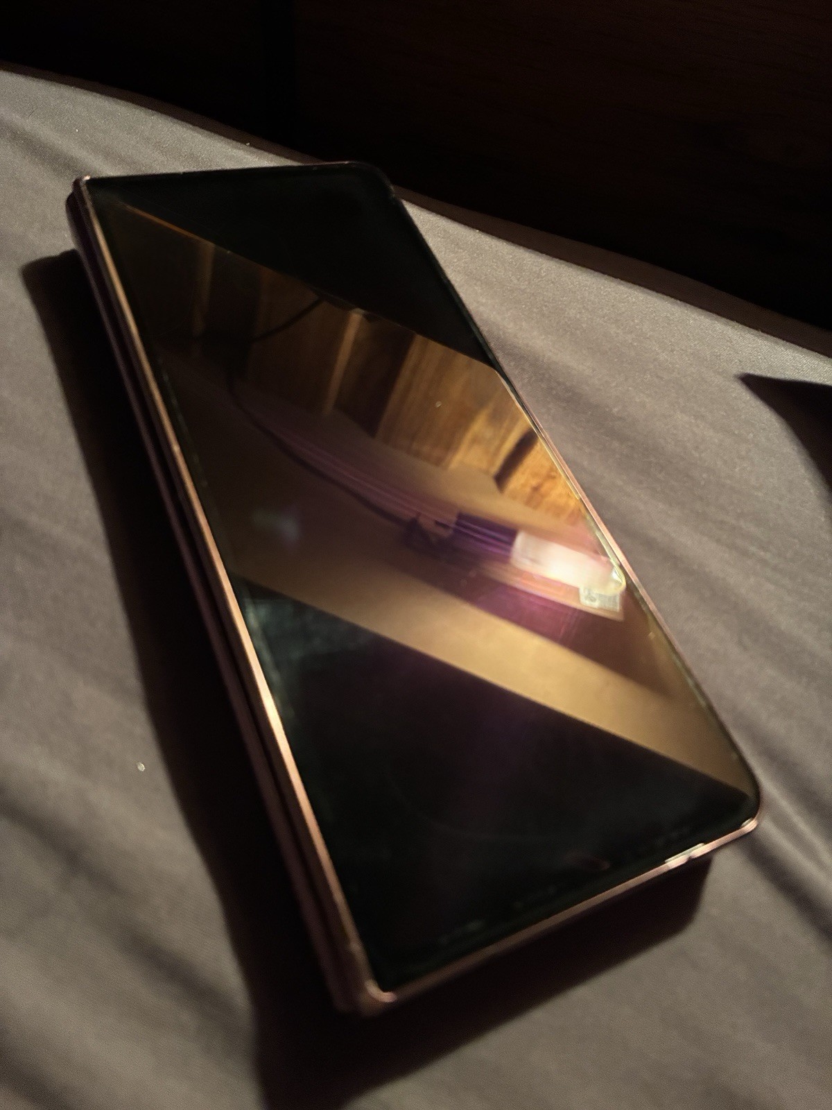 Samsung Galaxy Z Fold4 – FOR PARTS – Inner Screen Broken, Outer Screen Working