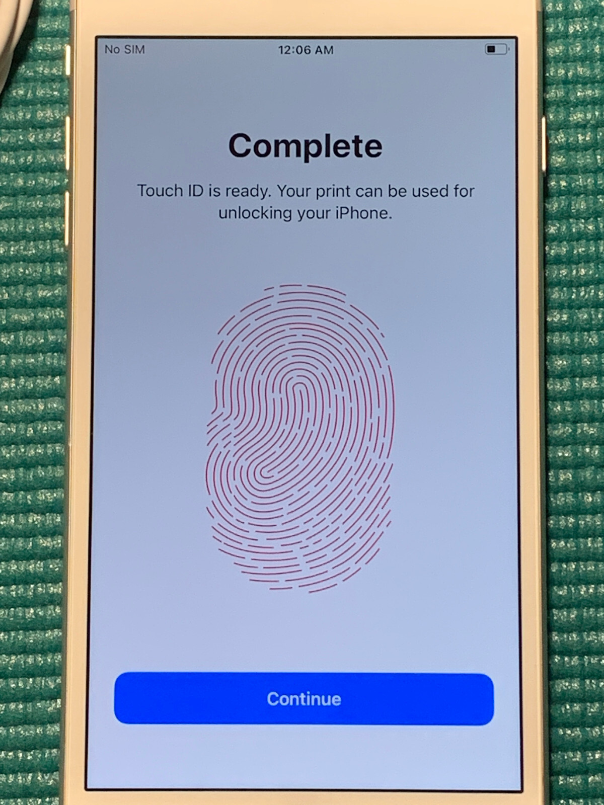 Apple iPhone 8 Plus – 256GB – Silver unlocked A1864 (CDMA + GSM)