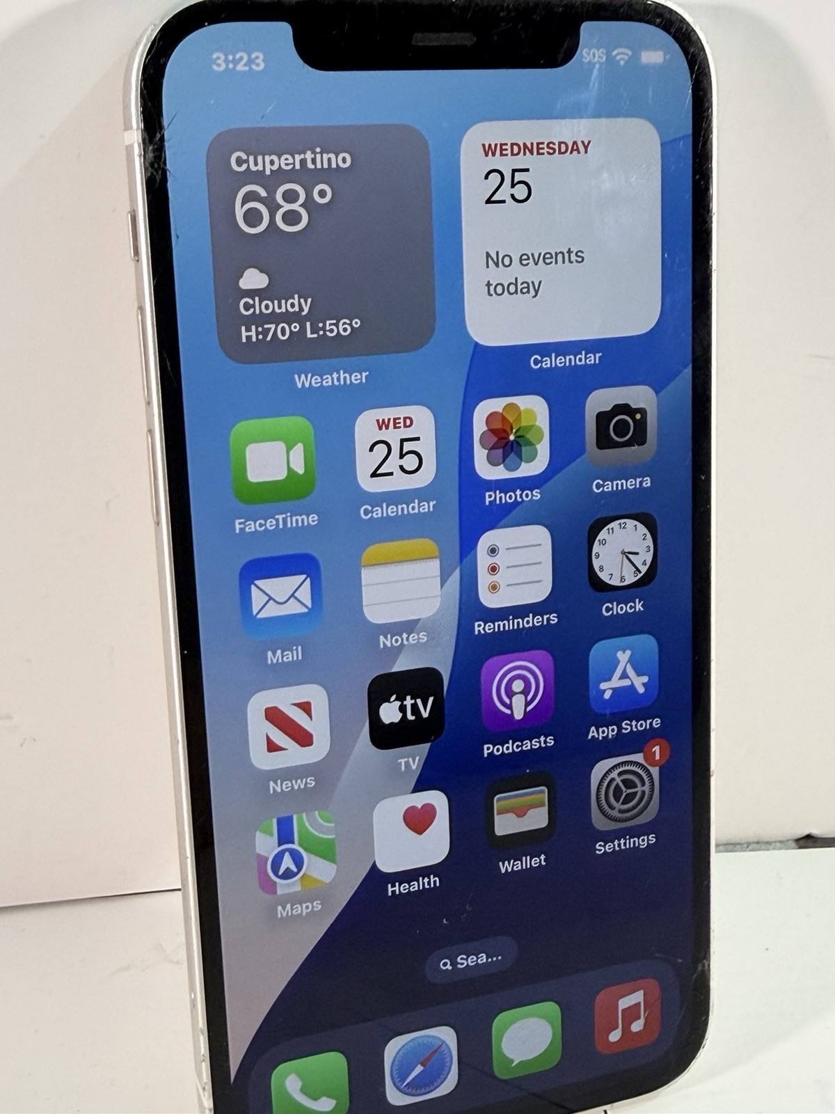 iPhone White 12 64gb Unlocked Chipped Screen