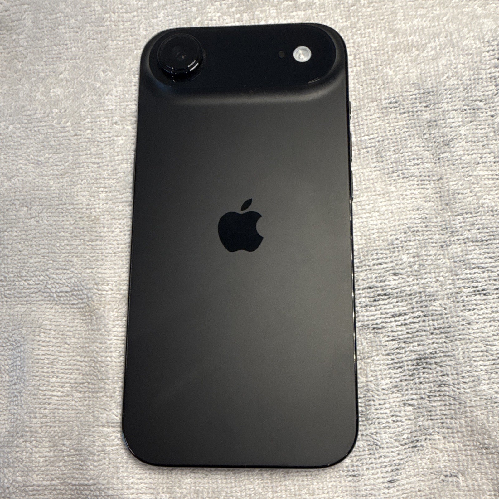 Apple iPhone Air For Parts or Repair | Excellent Cond | Logic Board Issue | AV15