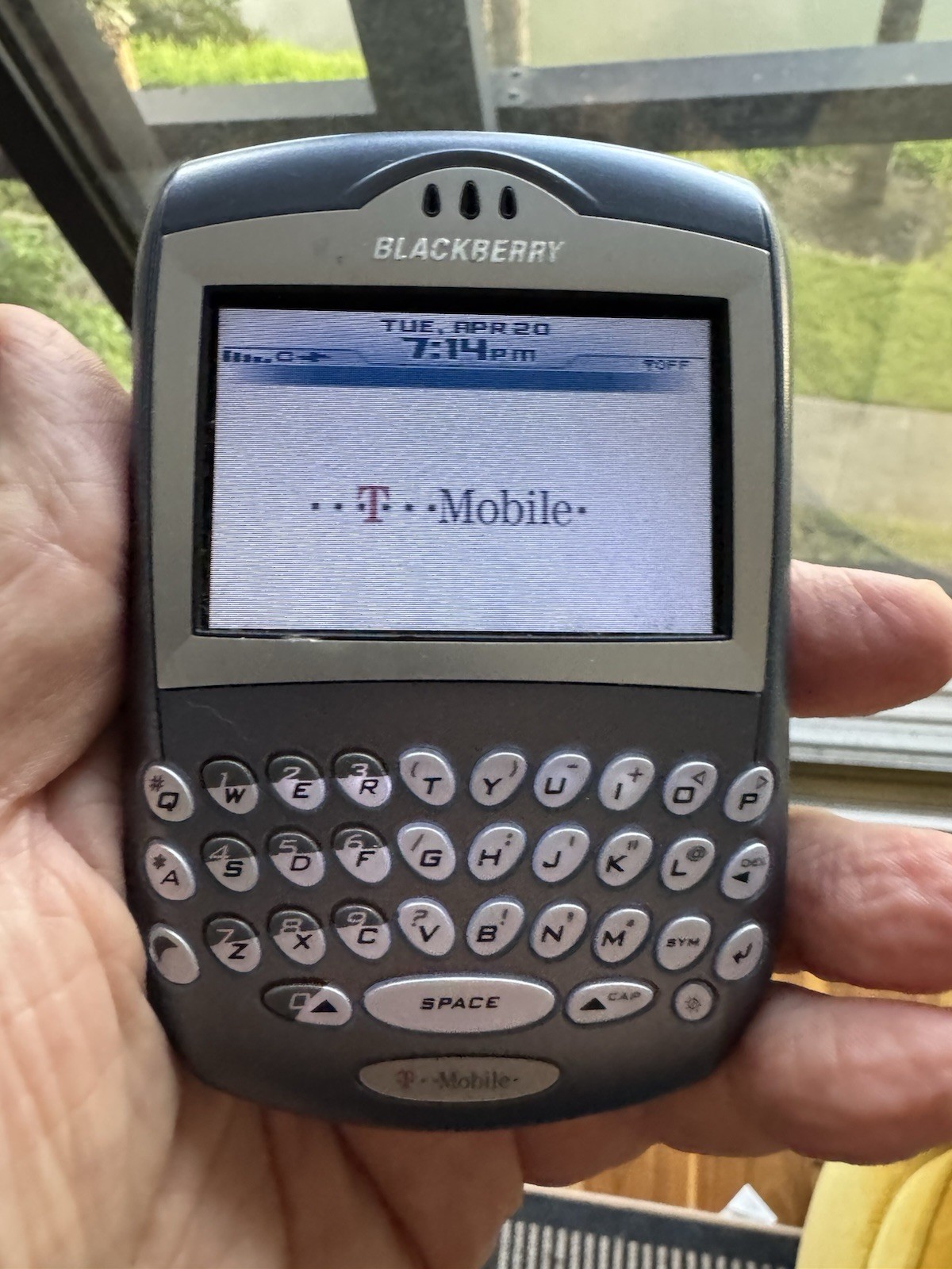 BlackBerry 7290 32MB T-Mobile Bar QWERTY Cell Phone Silver/Gray
