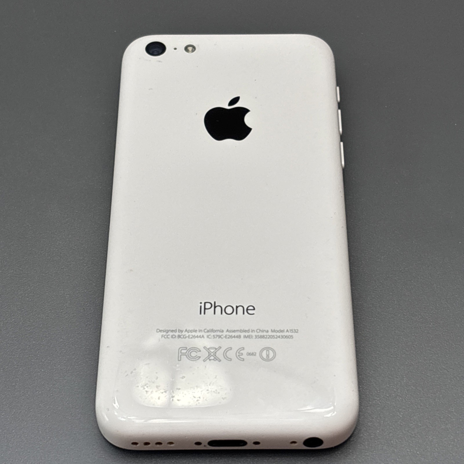 White Apple iPhone 5c – A1532 FOR PARTS ONLY, No Cracks On The Screen