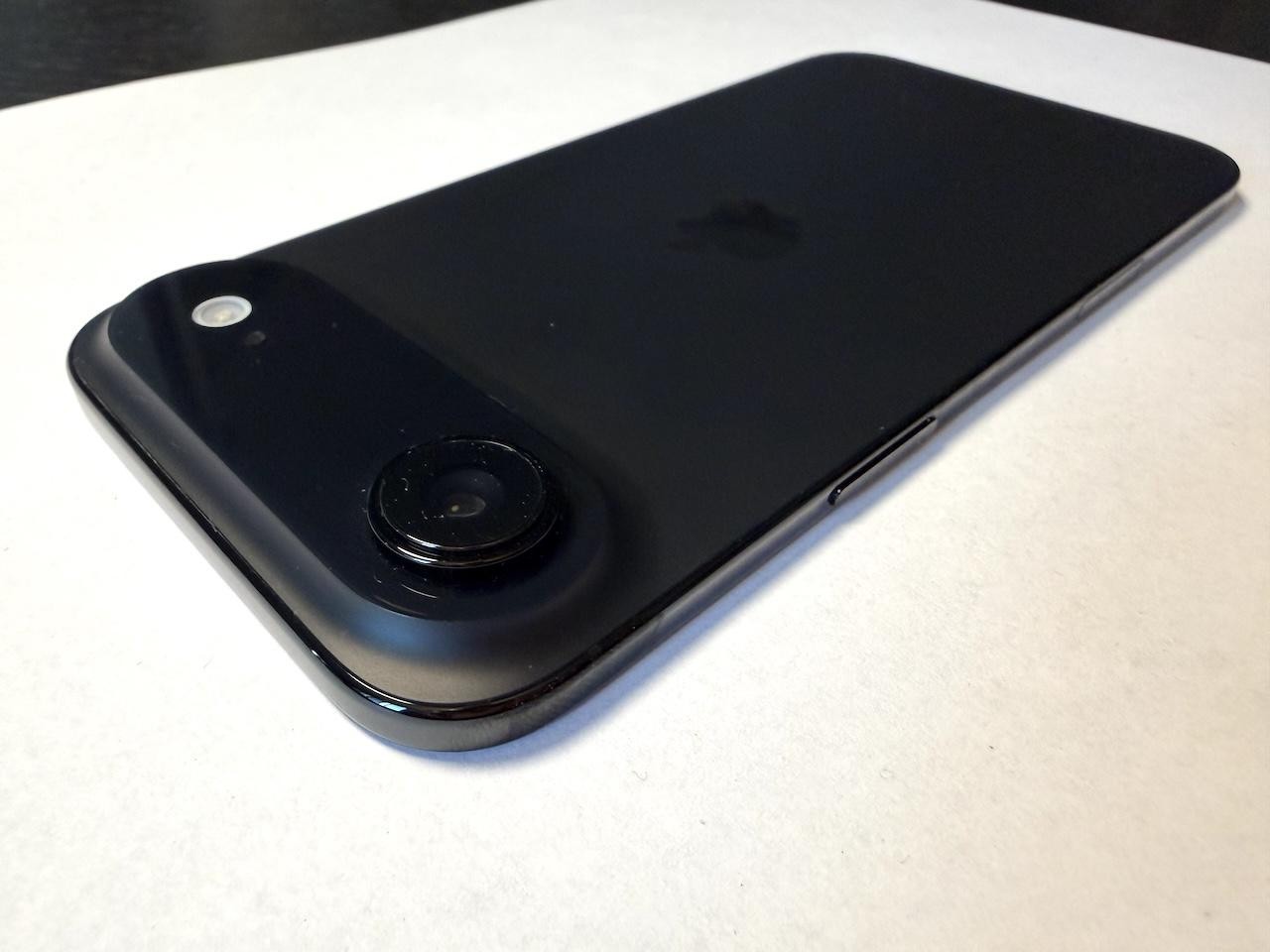 Apple iPhone Air – 256 GB – Space Black (Unlocked) MINT CONDITION!
