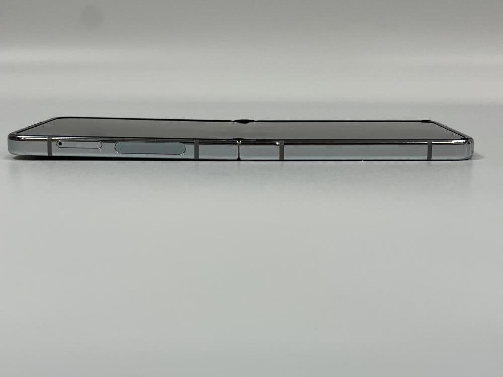 Samsung Galaxy Z Flip5 256GB SM-F731U1 Mint (Unlocked) – Fair