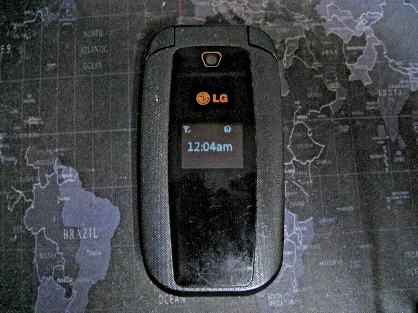 LG440G vintage flip cell phone For Collectors – Tracfone Network