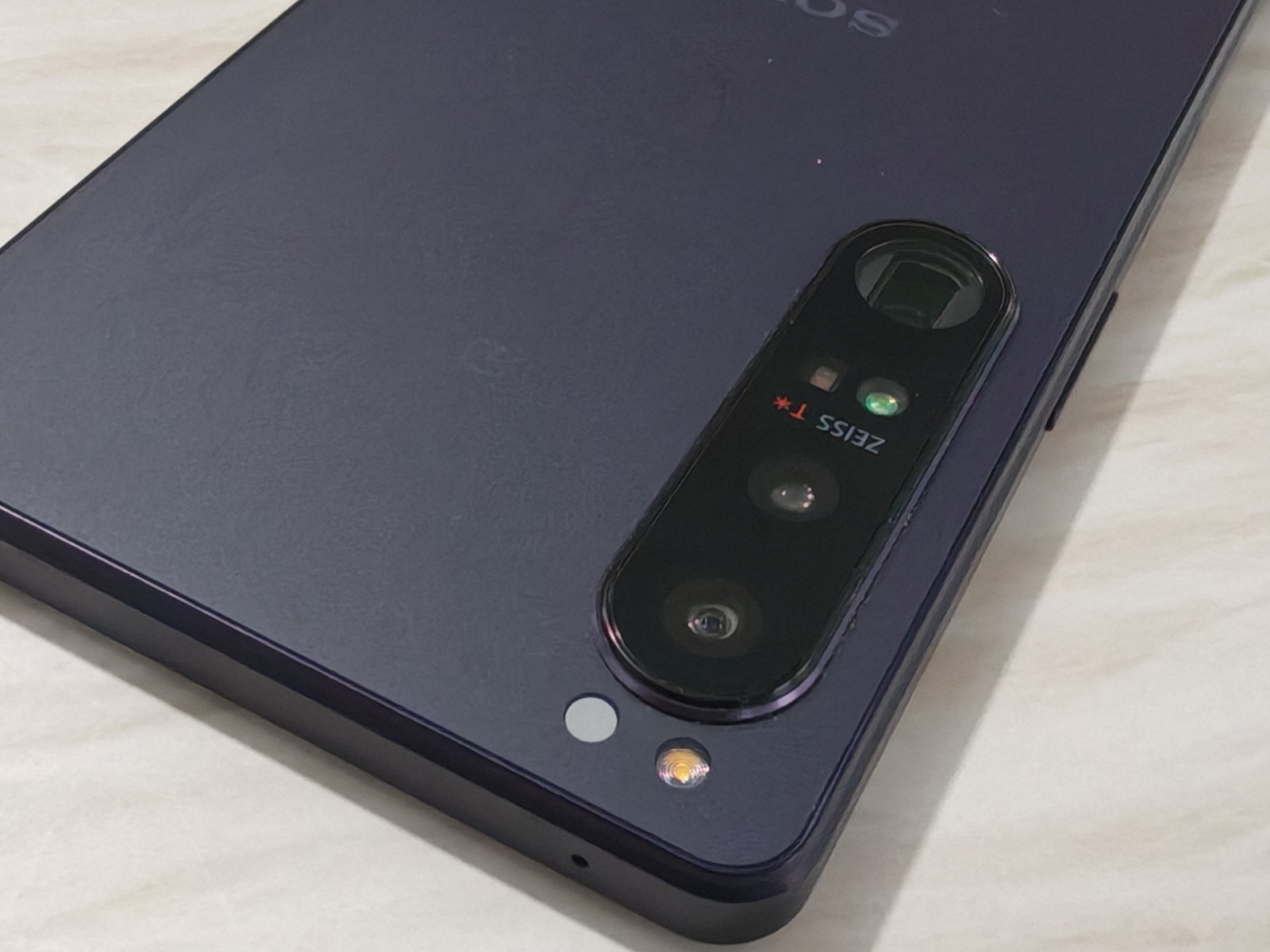 95% N ew Sony Xperia 1 IV 256GB 12GB RAM Japanese Version Random Color