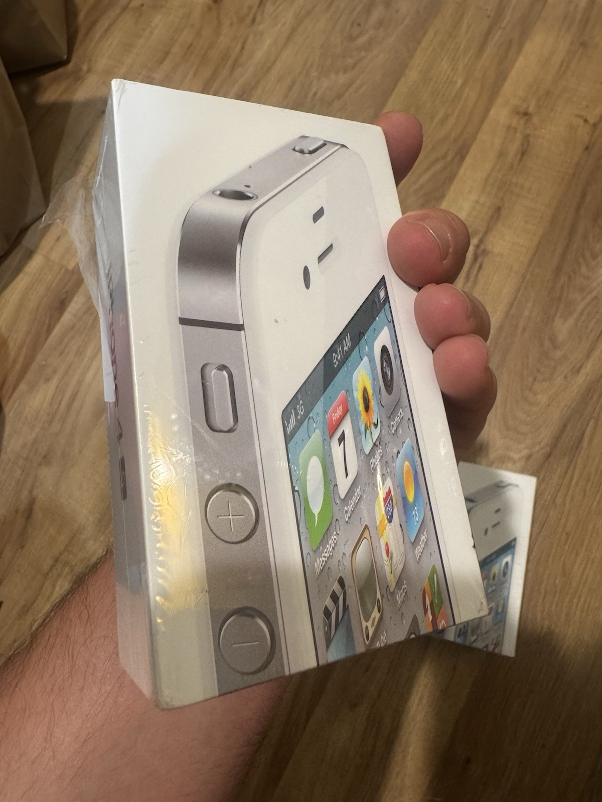 Brand New, Factory-Sealed Apple iPhone 4S 16GB White – Collector’s Item Vintage