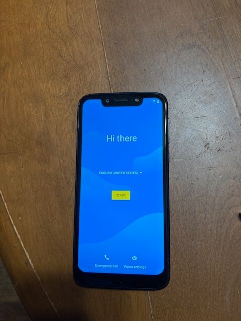 Motorola Moto XT1952 – 4 G7 Play 32GB Verizon Smartphone Black – Mint – Extras