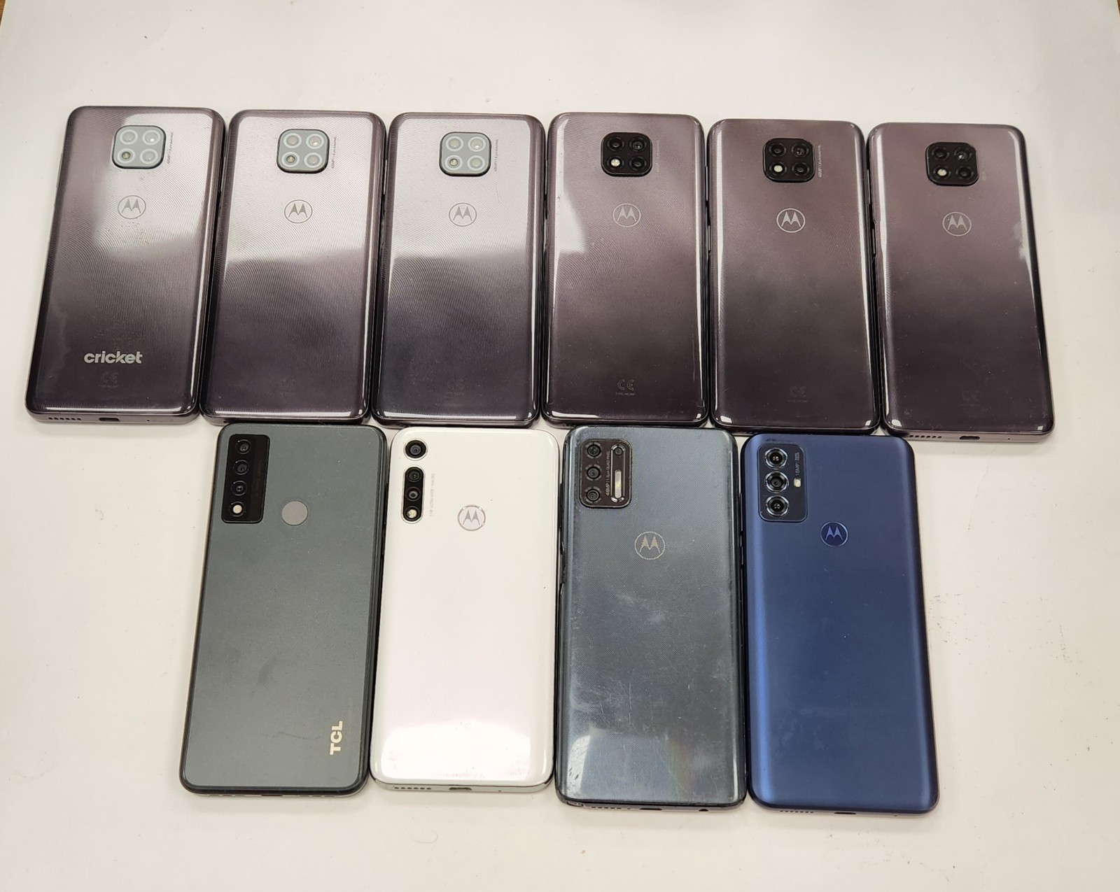 Lot of 10 Mixed Phones Motorola Locked to Boost Mobile**READ**