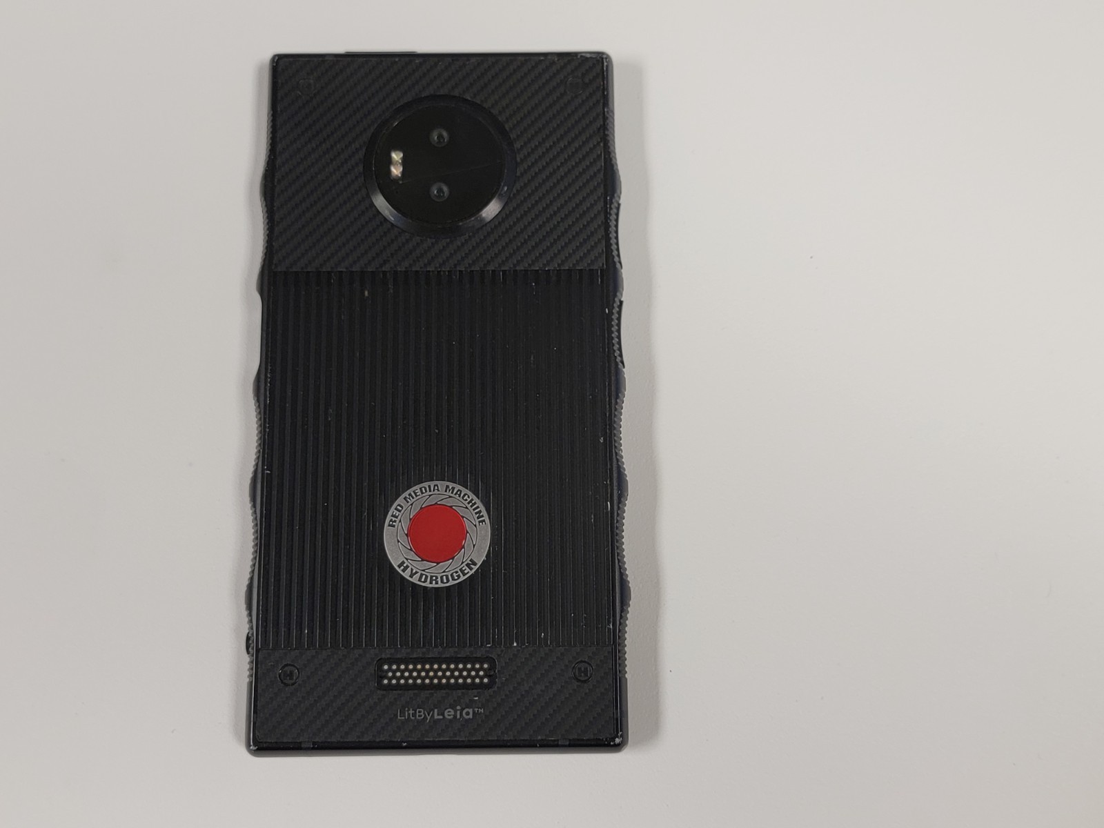 RED HYDROGEN One (H1A1000) 128GB (Verizon) Smartphone – CRACKED – N601