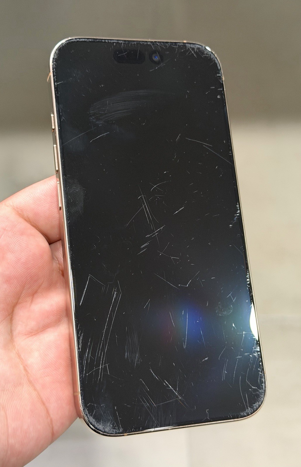 Apple iPhone 16 Pro A3083 (AT&T) 128GB Desert Titanium READ