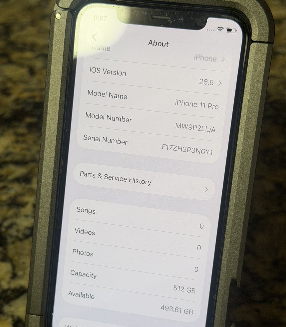 iPhone 11 Pro 512GB Midnight Green Unlocked Smartphone with Accessories:READ