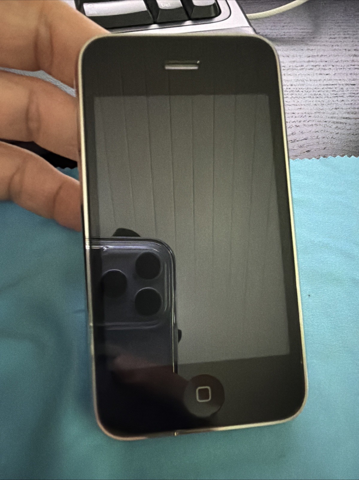 Apple iPhone 3GS • A1303 • Black • UNTESTED