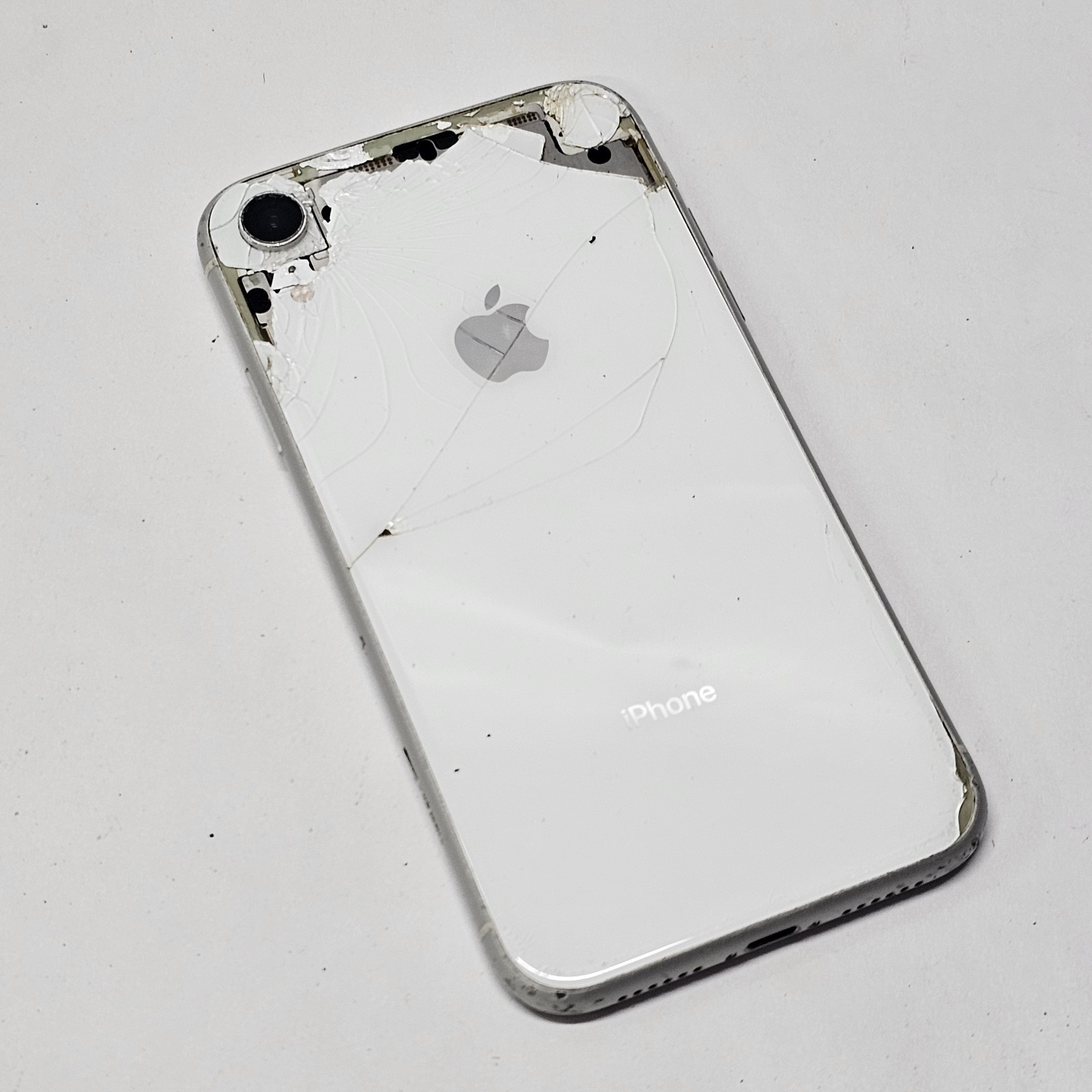 Apple iPhone XR UNKNOWN SPECS UNTESTED AS IS NOT REPAIRABLE READ DESCRIPTION!!