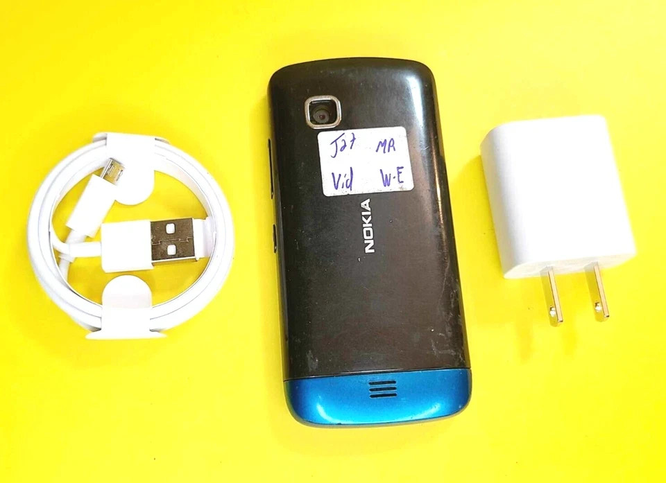 *VIDEOTRON & FIZZ ONLY* NOKIA C5-04 TOUCHSCREEN CELL PHONE 2G 3G 3.2″ TFT 2.0 MP