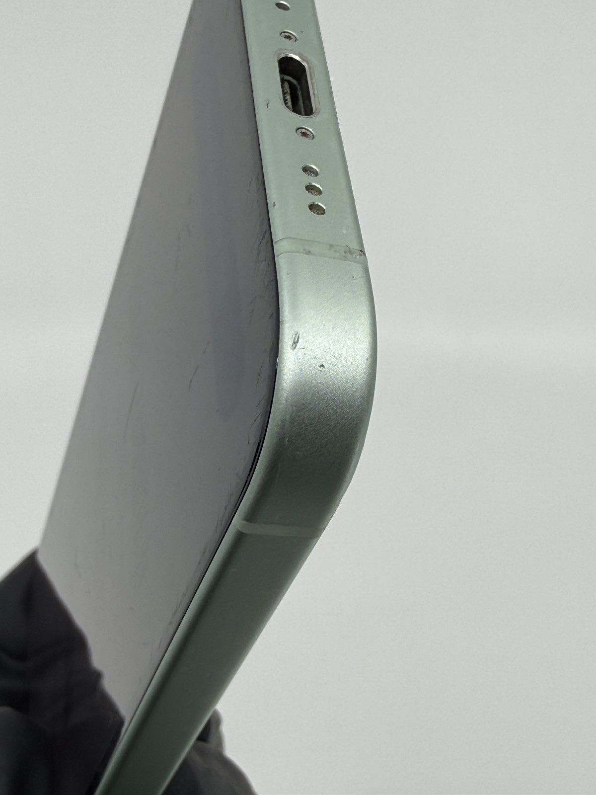 Apple iPhone 15 – 128 GB – Green cSpire Locked
