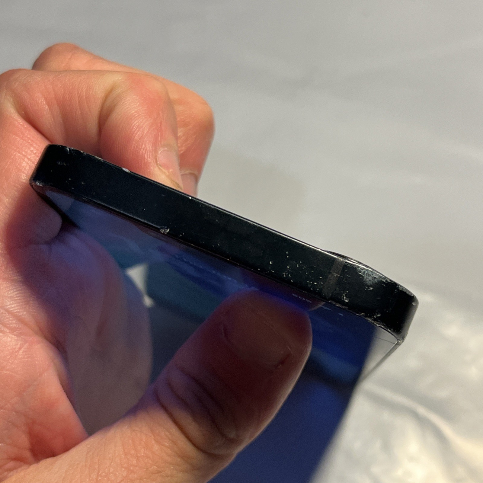 Apple iPhone 16e – 128GB (DISH BOOST) CRACKED GLASS – 4 PARTS (#T797)
