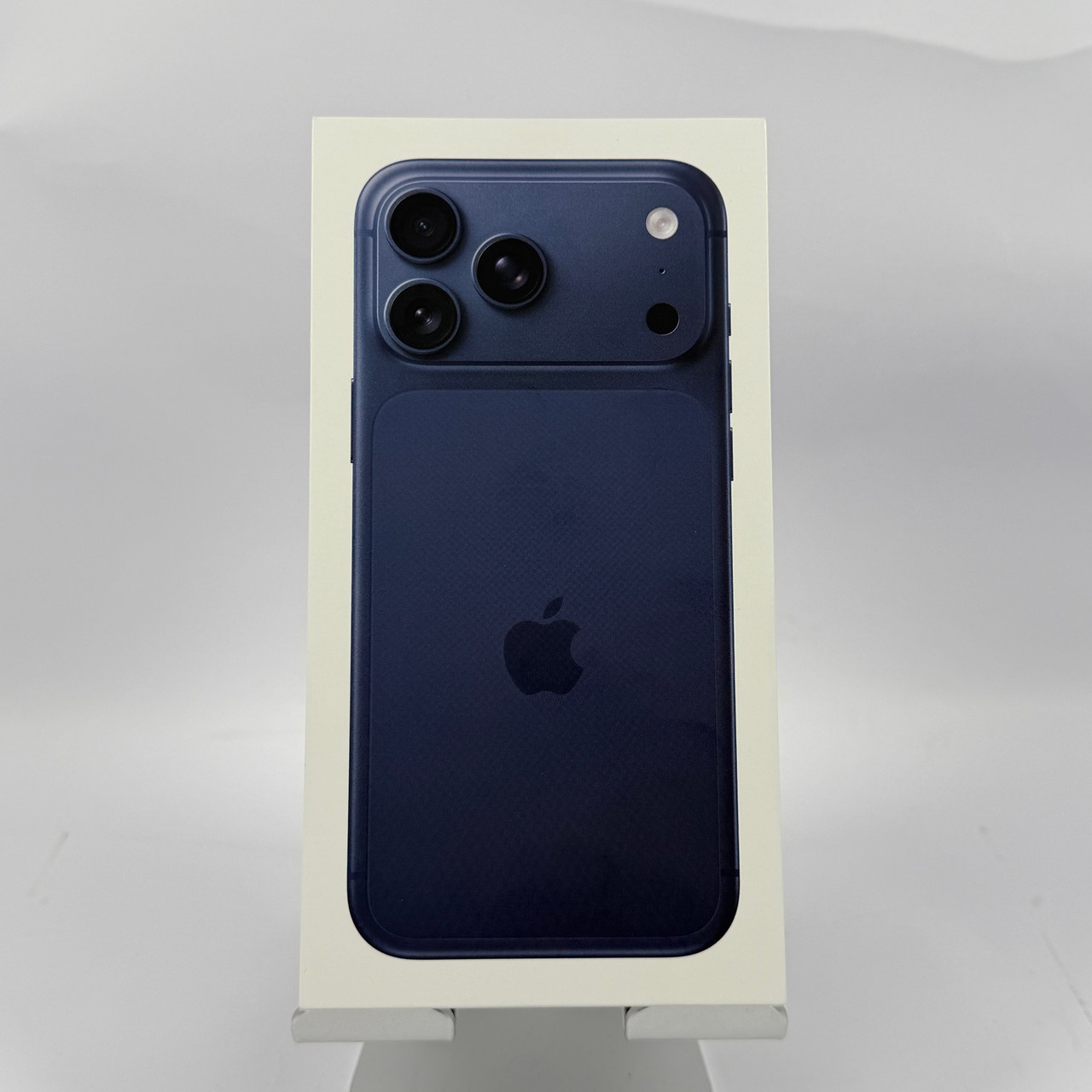 Apple iPhone 17 Pro Max 256GB Deep Blue Good Verizon OB READ