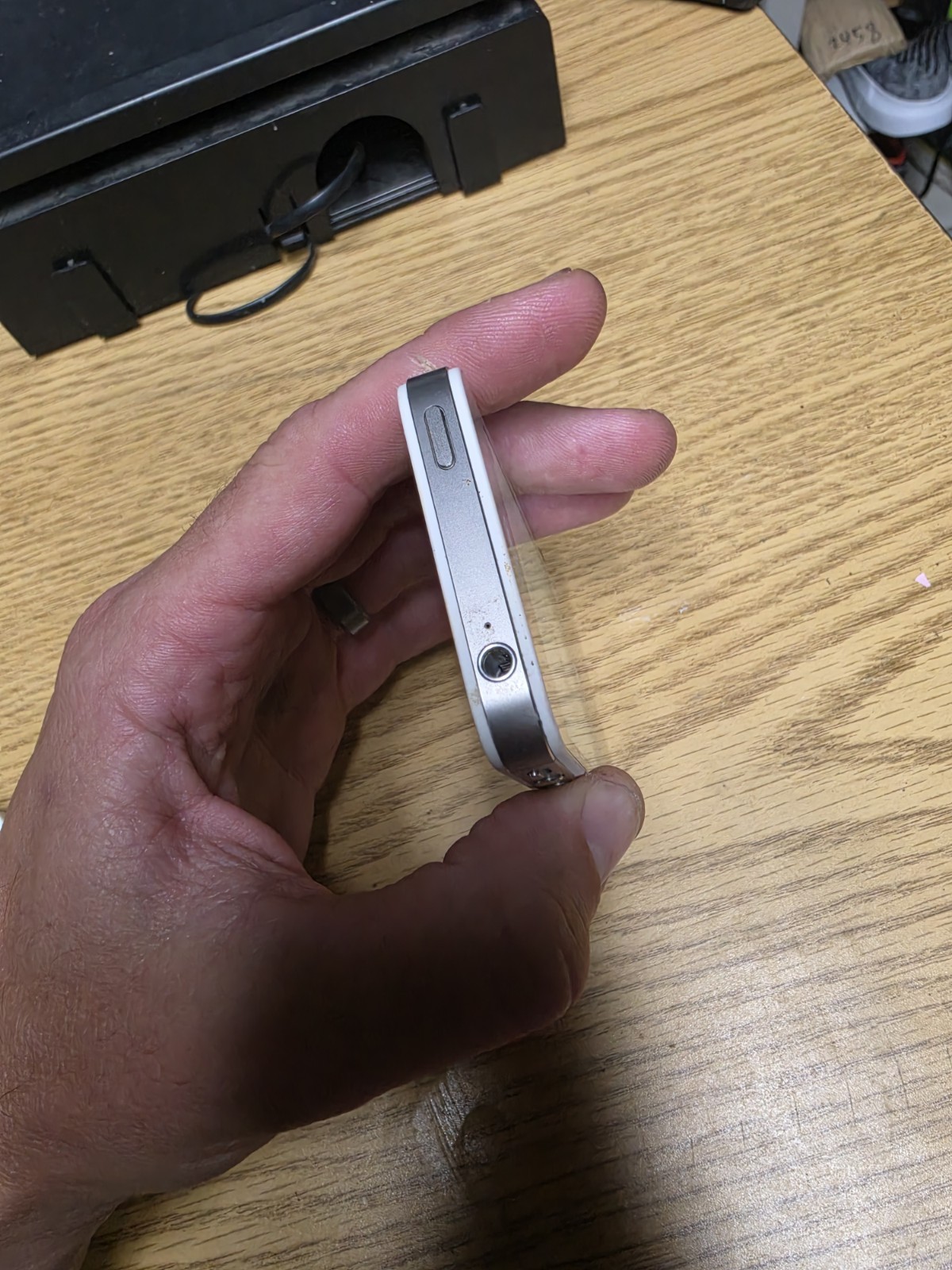 Apple iPhone 4S 16GB Model A1387 WHITE FOR PARTS