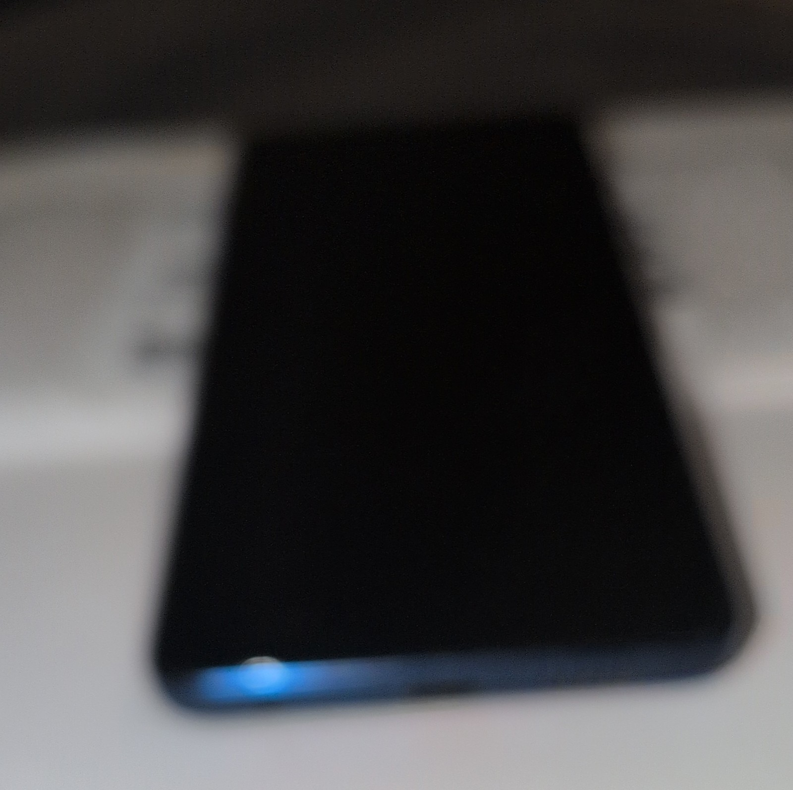 Motorola Moto Edge (2021) 256GB Verizon Unlocked Nebula Blue XT2141-1