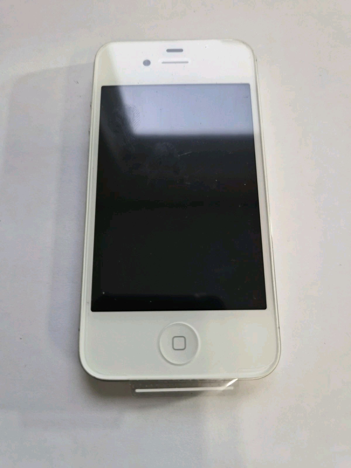 Apple iPhone 4 A1349 White 16GB iOS 6.1.3 Original Box Verizon *OPEN BOX*
