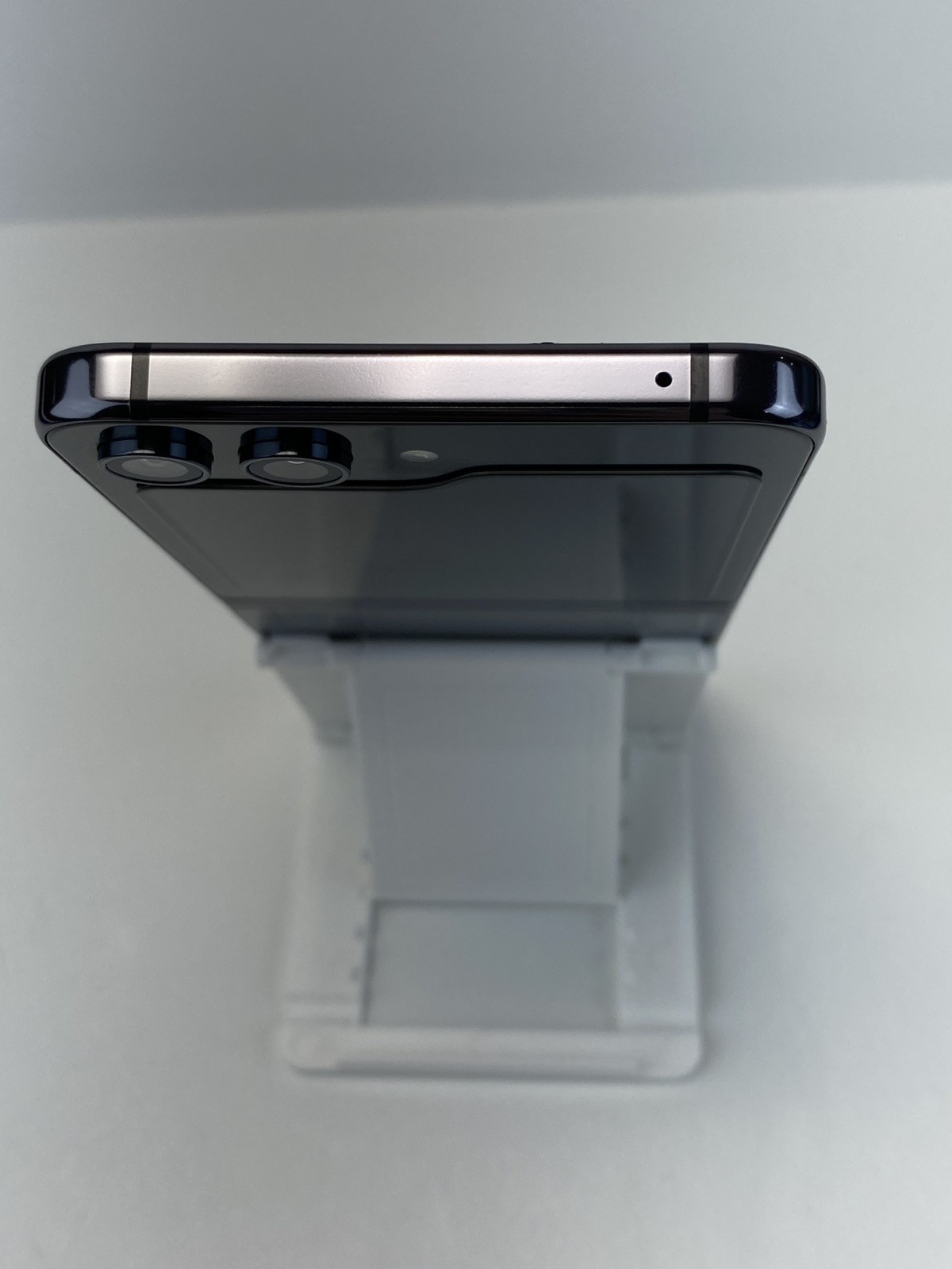 Samsung Galaxy Z Flip5 SM-F731U1 256GB Graphite Factory Unlocked
