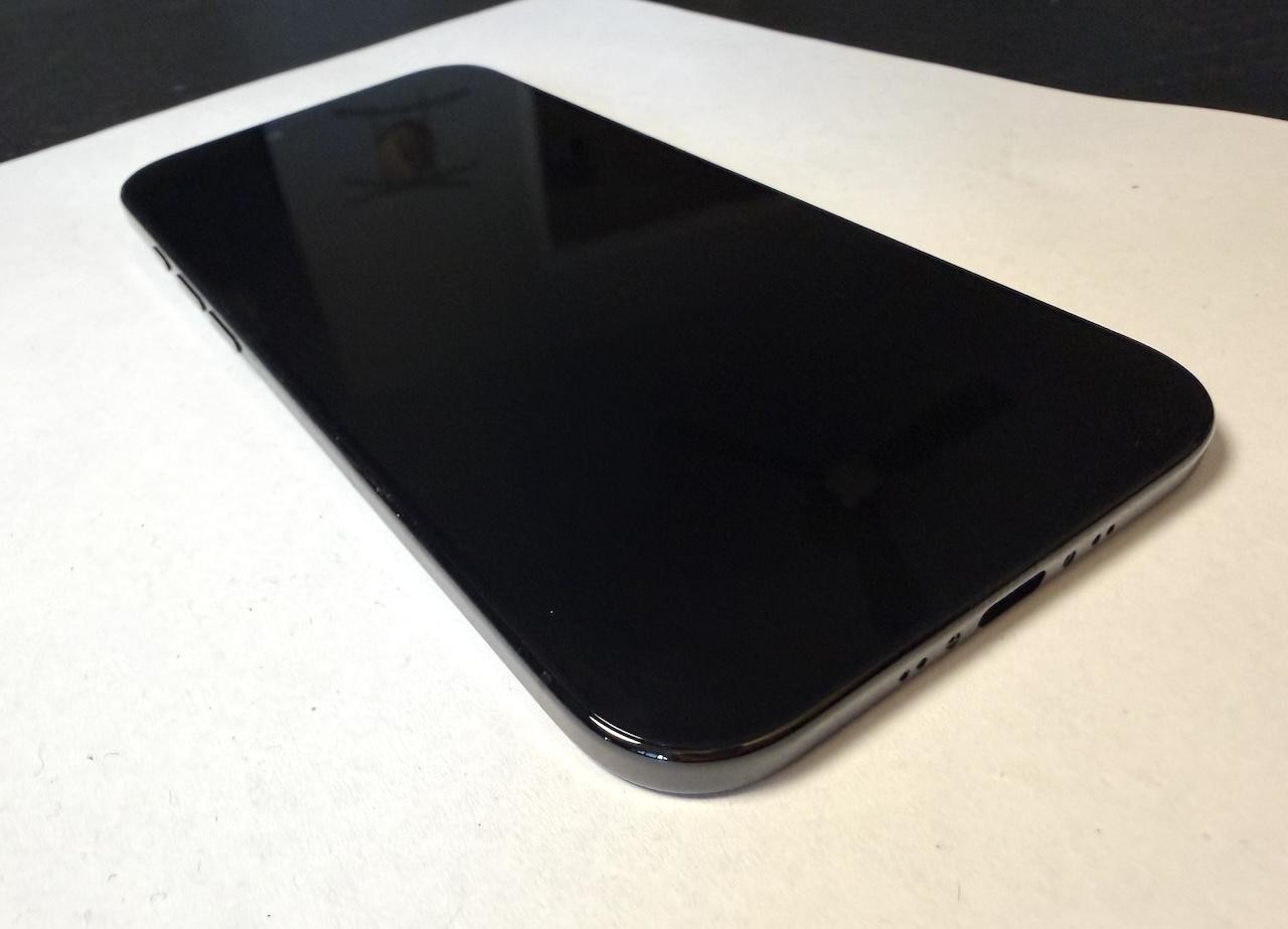 Apple iPhone Air – 256 GB – Space Black (Unlocked) MINT CONDITION!
