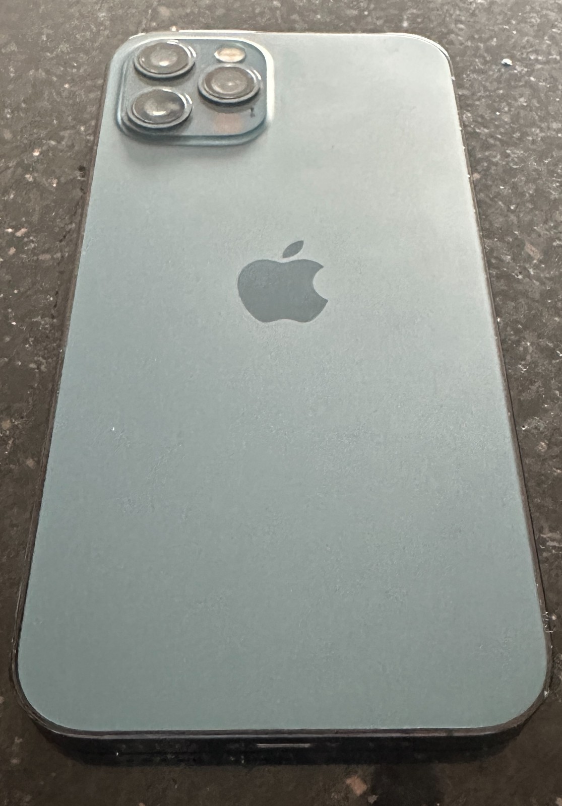 Apple iPhone 12 Pro – 256 GB – Pacific Blue (Unlocked)