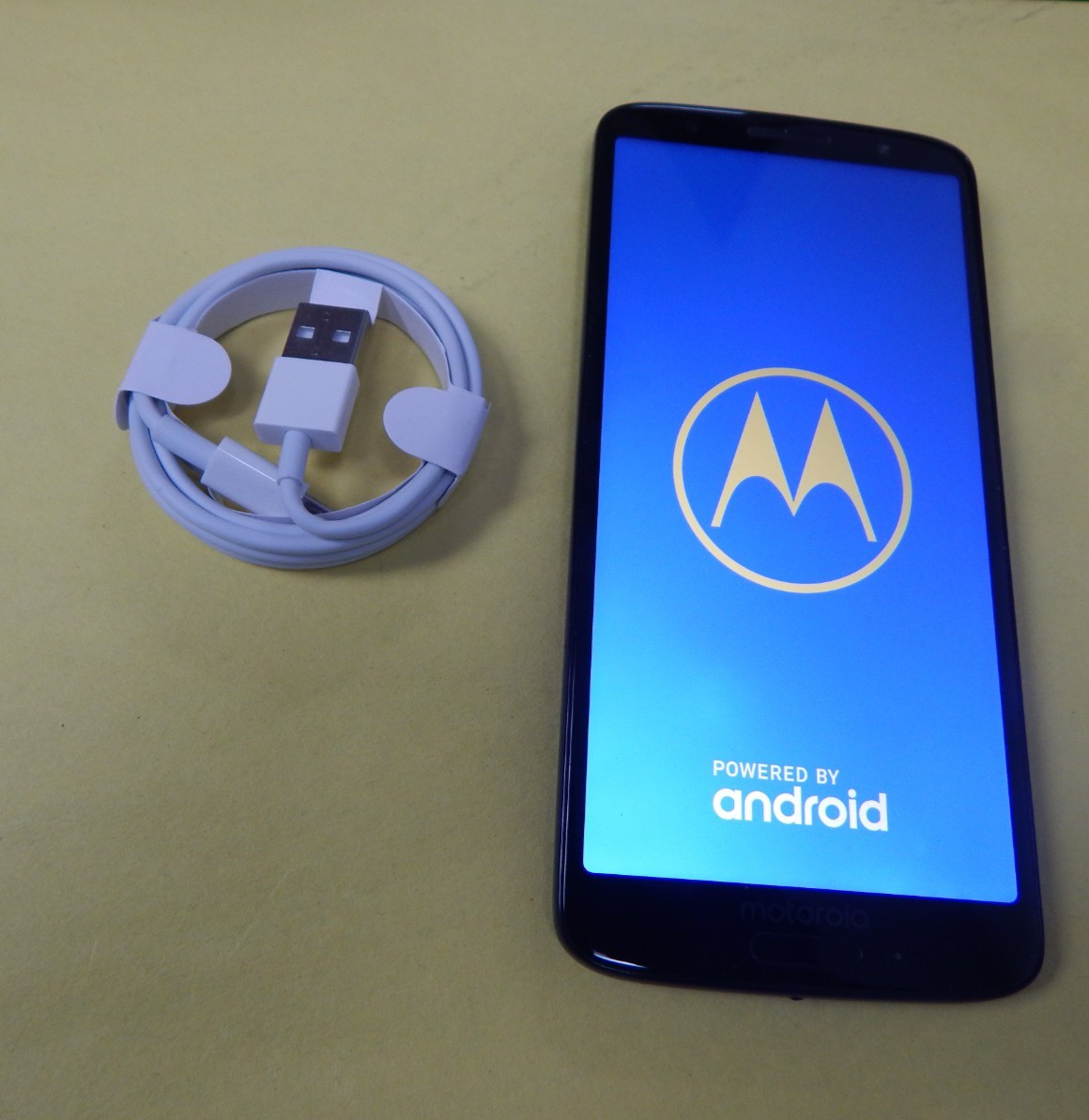 MOTOROLA MOTO G6 XT1925DL 32GB – Blue (Tracfone) FREE BUNDLE & SHIPPING