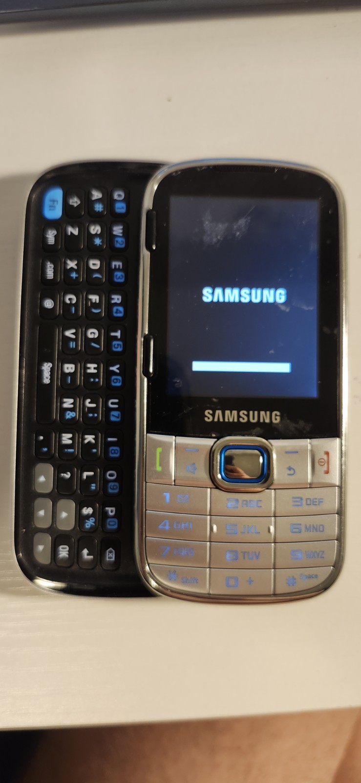 Samsung Array SPH-M390 QWERTY Keyboard Slide Phone Sprint