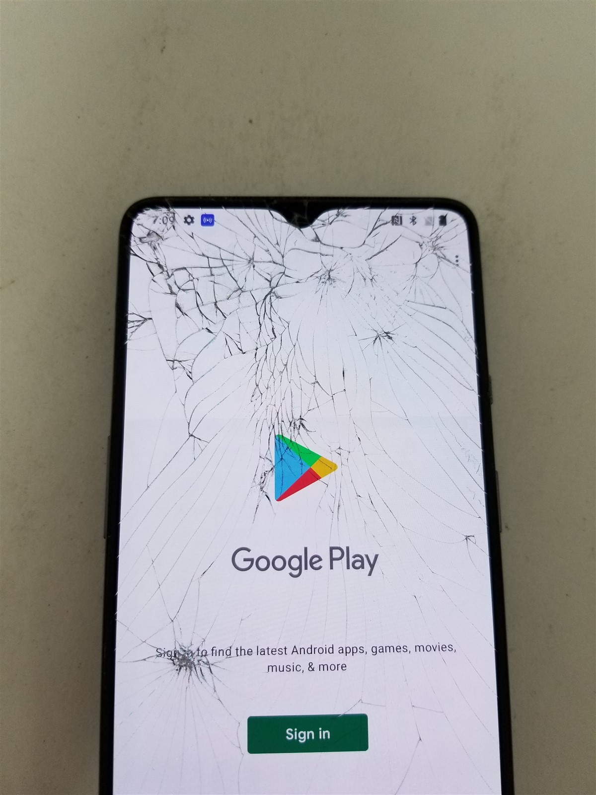 OnePlus 7T 128GB Silver HD1907 (T-Mobile Unlocked) Damaged zD2849