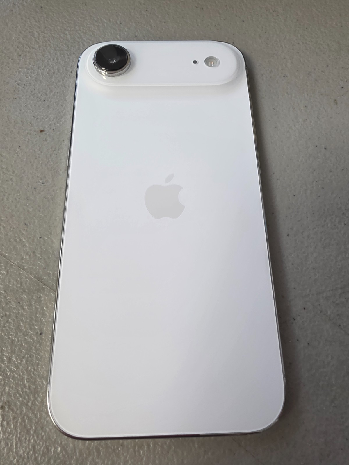 Apple iPhone Air – 256 GB – Cloud White (Verizon) Smartphone *Read Description*