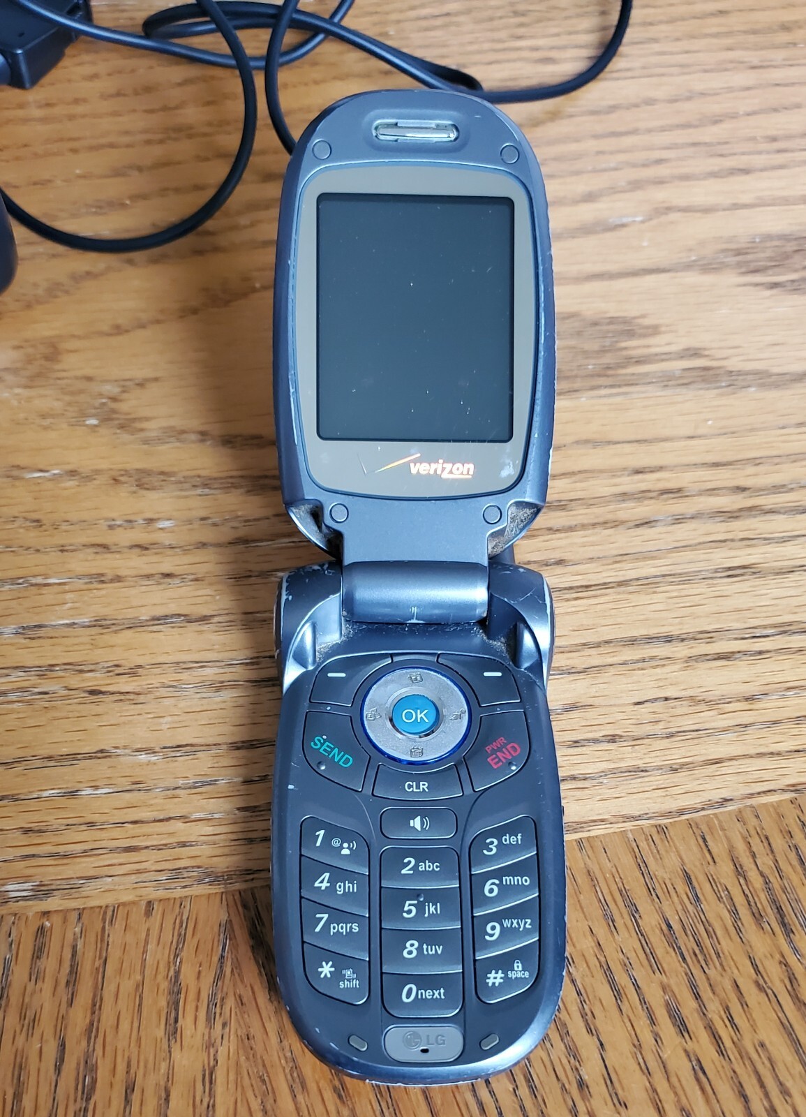 LG VX8300 Verizon Wireless Cell Flip Phone 28mb Camera – Working.
