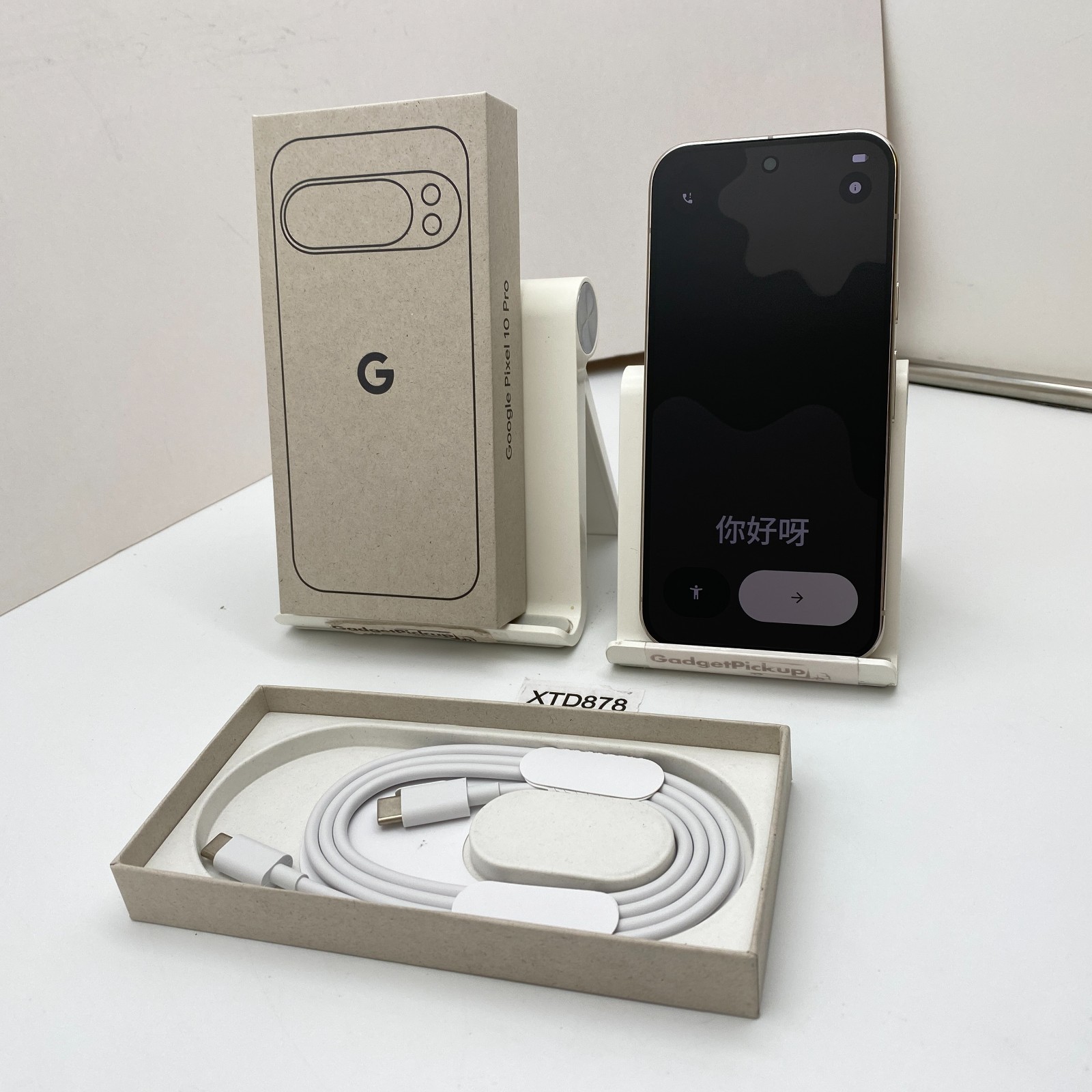 Google Pixel 10 Pro – 256GB – Porcelain (Unlocked) – Open Box