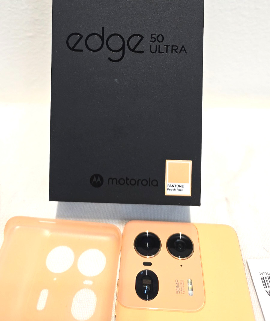 Motorola Edge 50 Ultra 5G XT2401-1 16GB + 1TB Unlocked Peach Fuzz