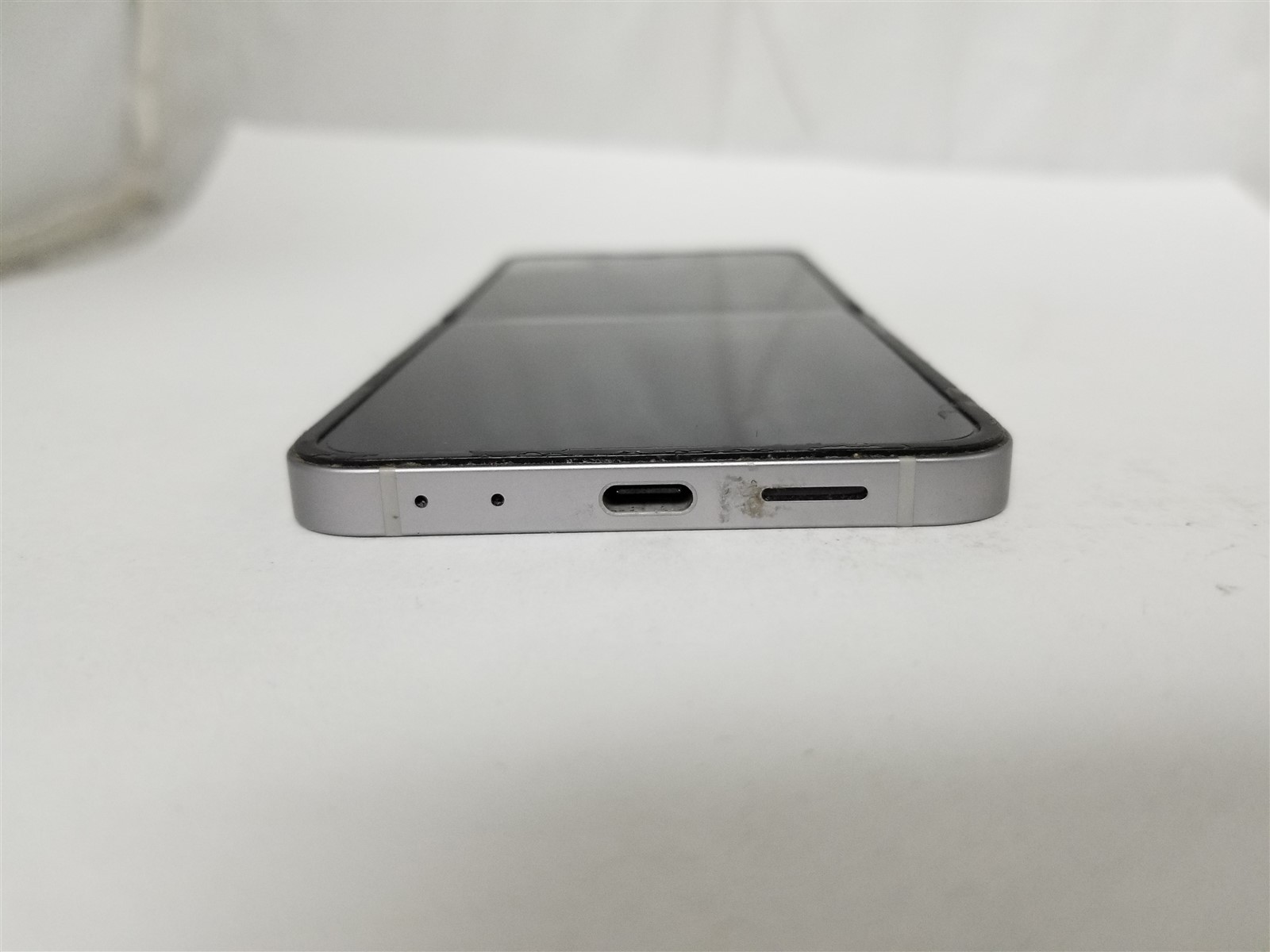 Samsung GalaxyZ Flip6 256GB Silver SM-F741U (Spectrum) Fair Android Phone zF2432
