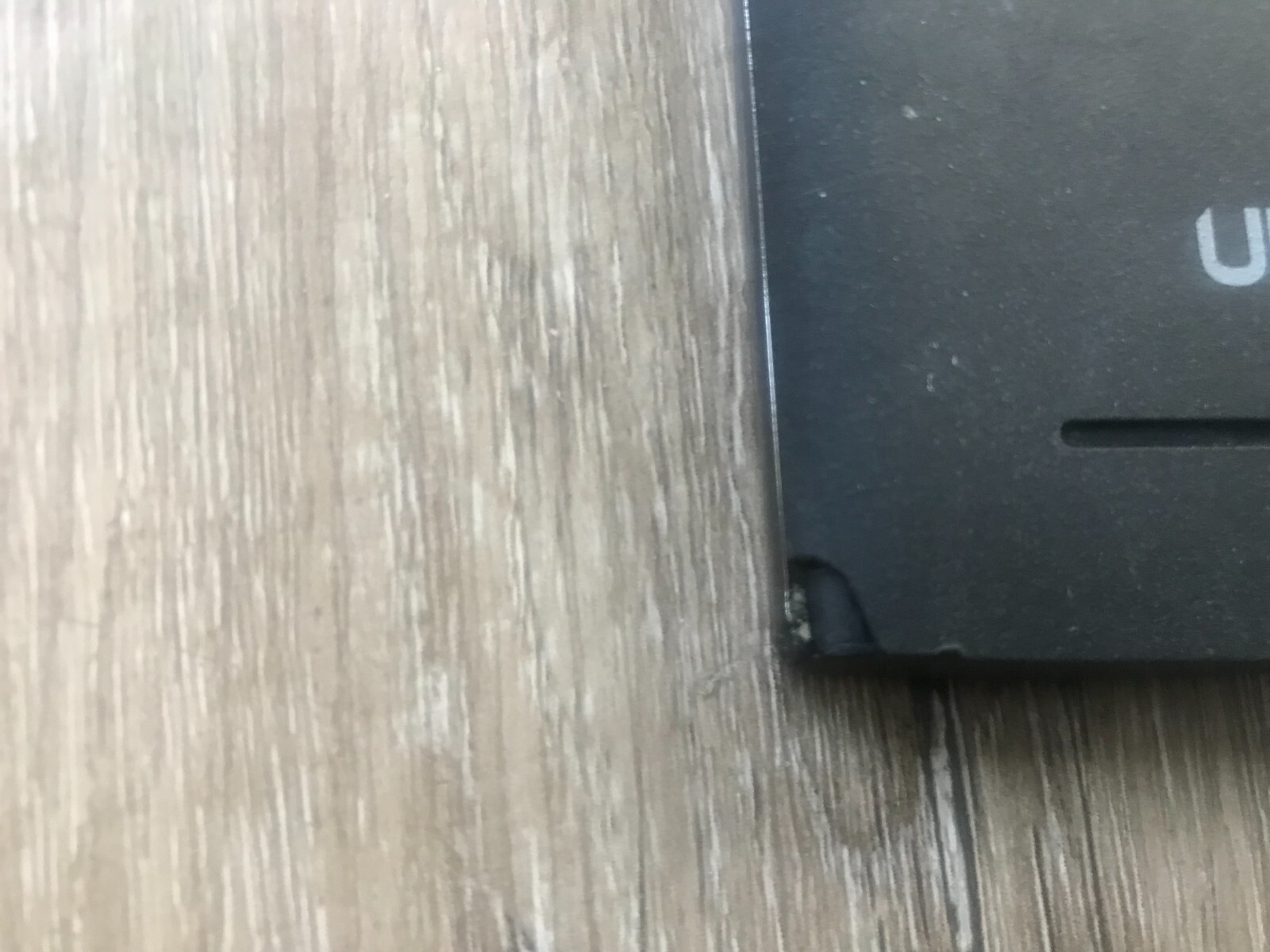 UniMax UMX U693CL Android Wireless Smart Phone Powers on FOR PARTS OR REPAIR