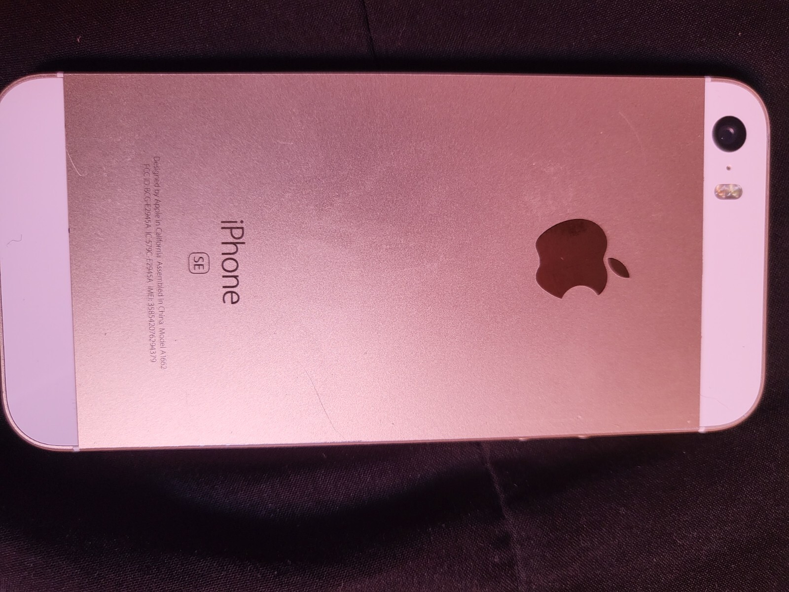 Apple iPhone SE – 16GB – Rose Gold (Verizon) A1662 (CDMA + GSM)