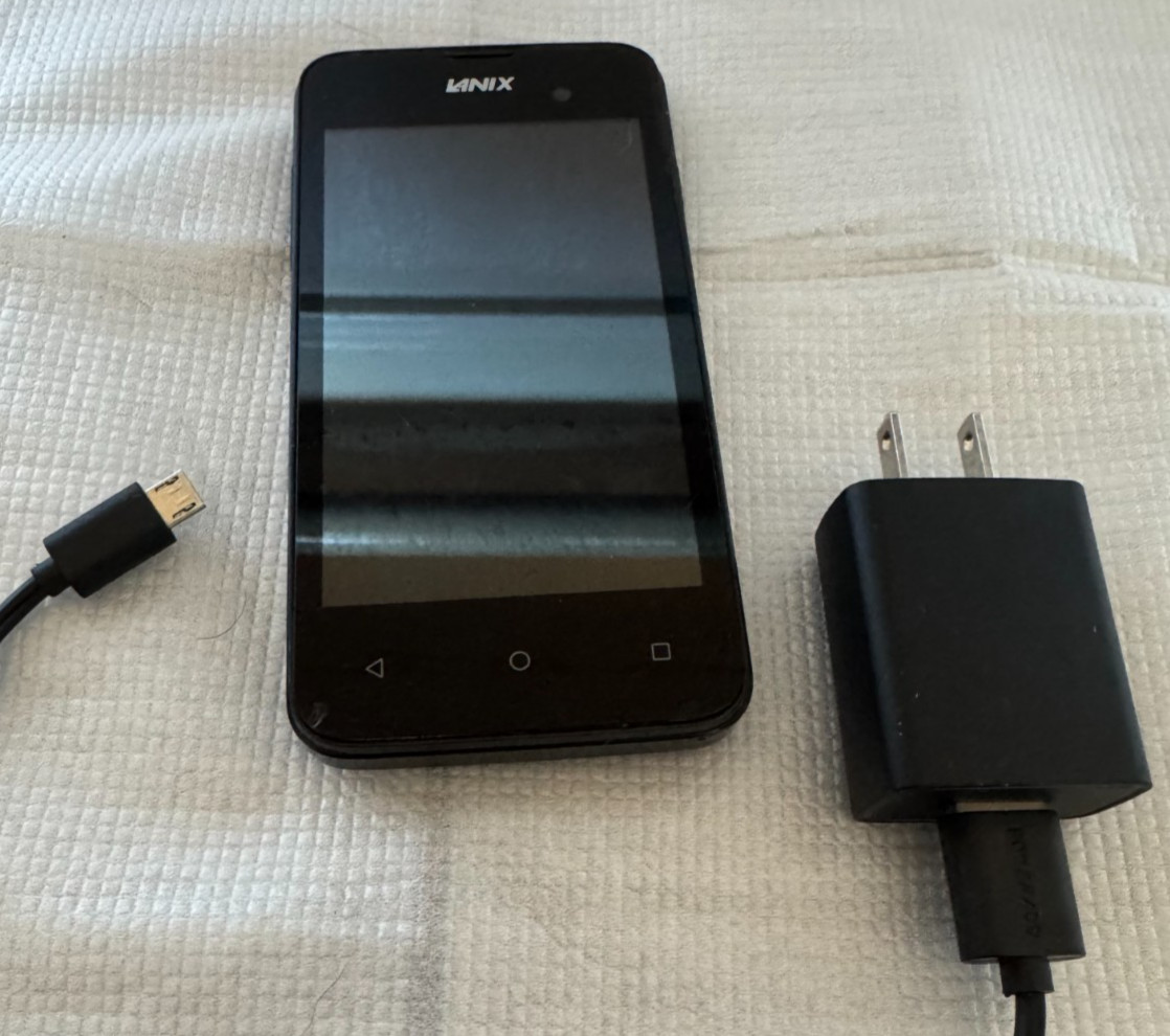 Lanix ILIUM L1100 Smartphone 5″ Android Telcel 4G LTE 32GB