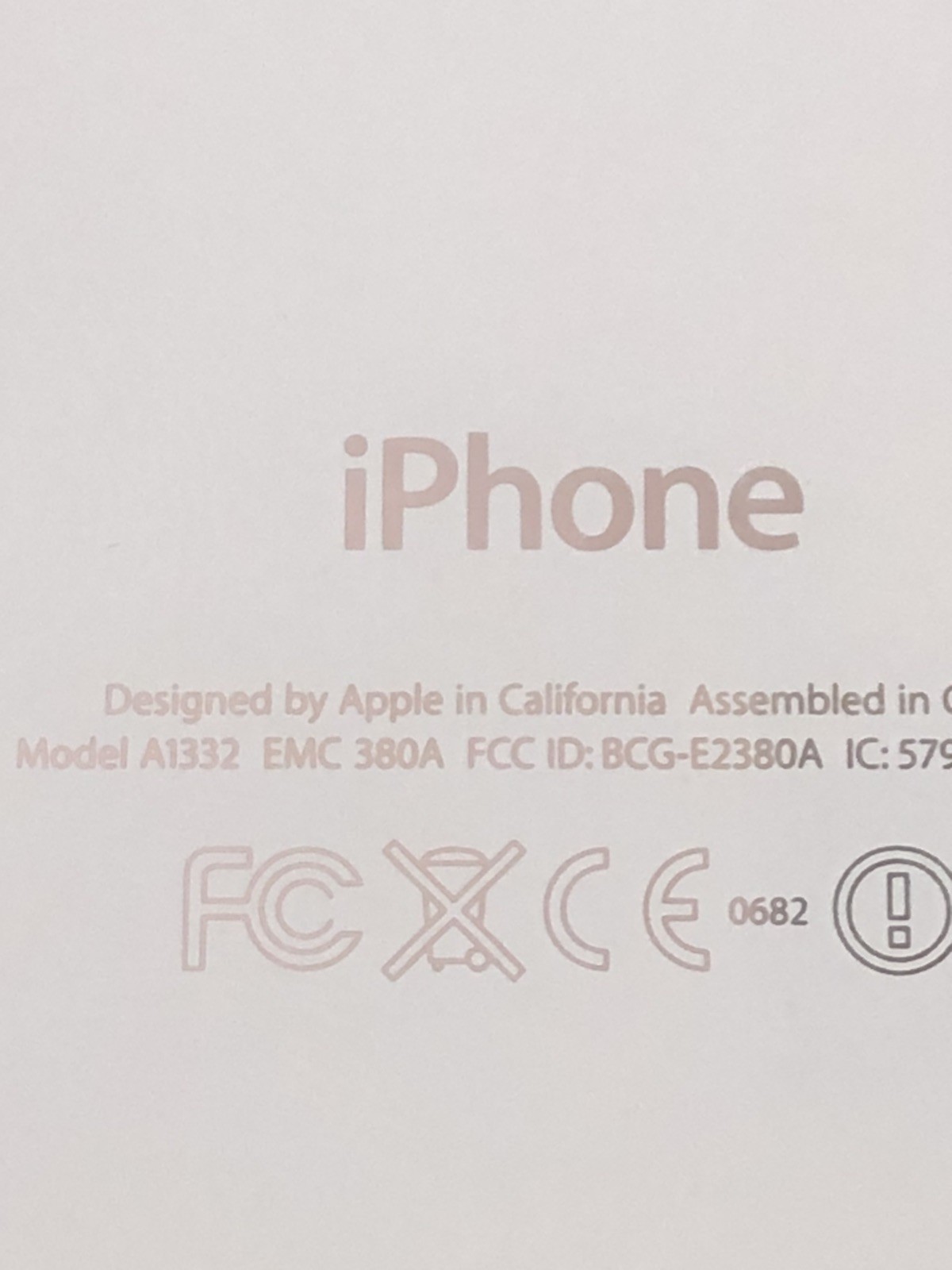 Apple iPhone 4 8GB White A1332 AT&T iOS 7 Battery Swollen As-Is Parts