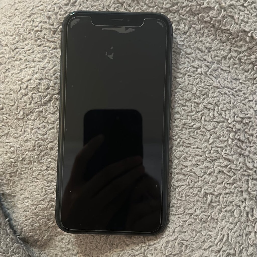 Apple iPhone 11 – 64GB -Black (Unlocked) A2111 (CDMA GSM)