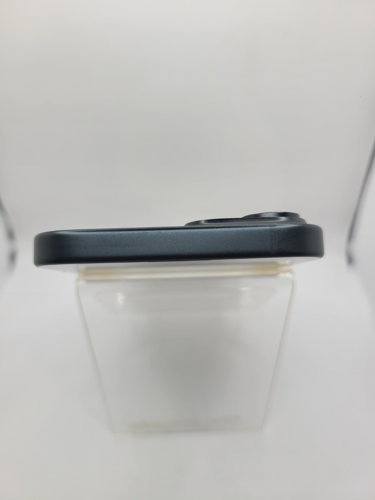 Apple iPhone 15 *A2846* AT&T Carrier ONLY Black Titanium 128GB iOS 26.4.2